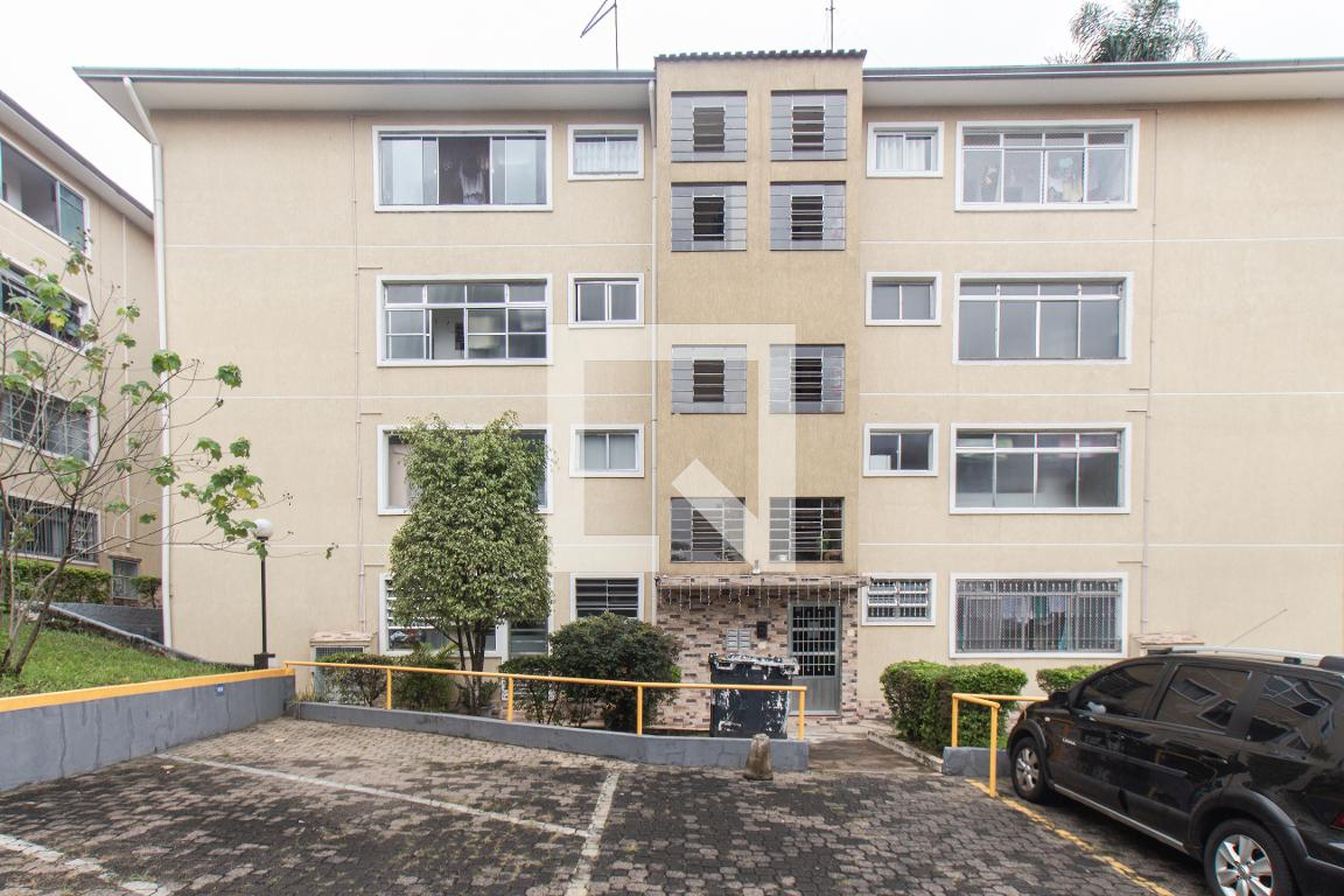 Área comum - Conjunto Residencial Francisco Morato