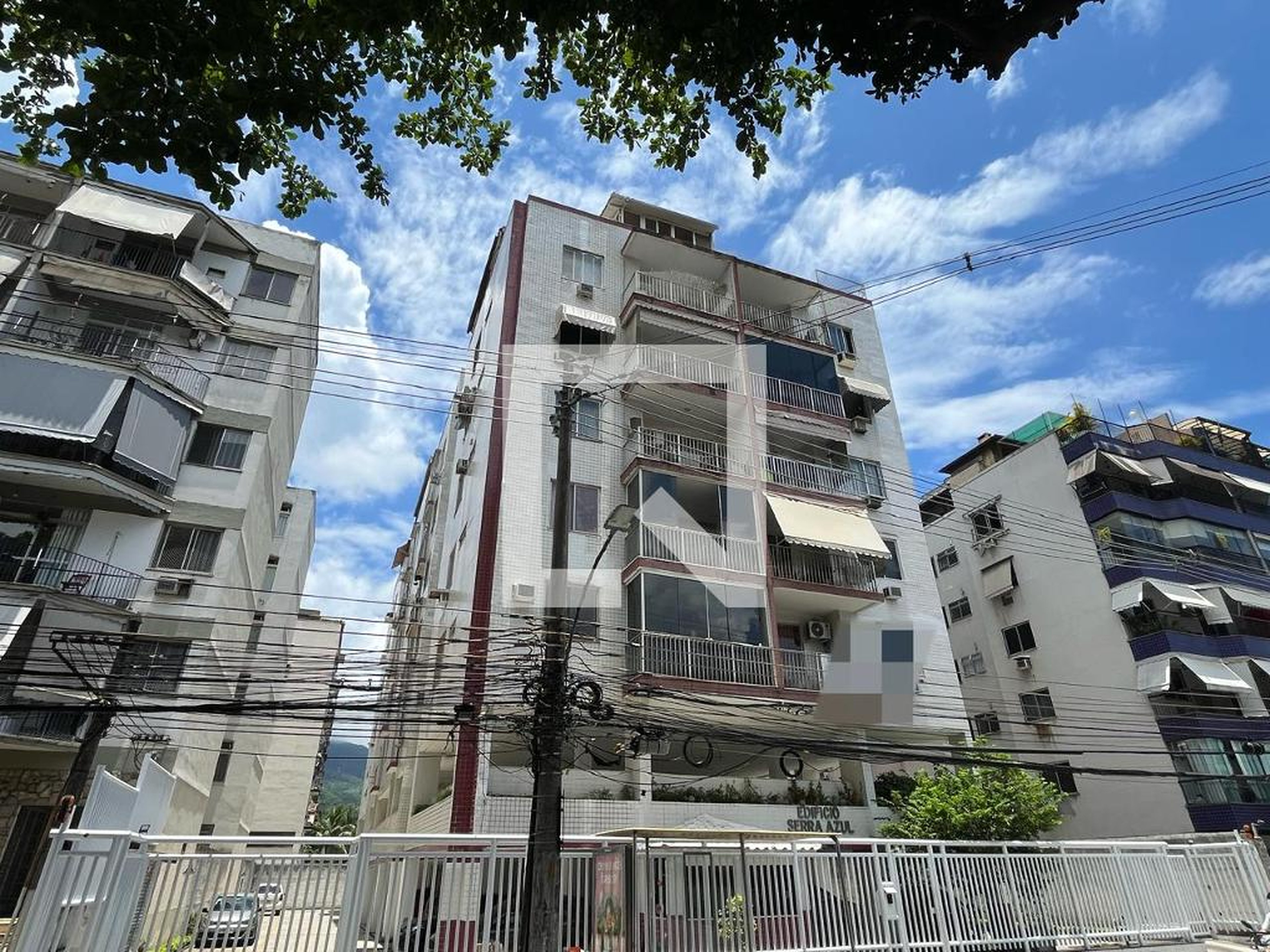 Fachada Edifício Serra Azul