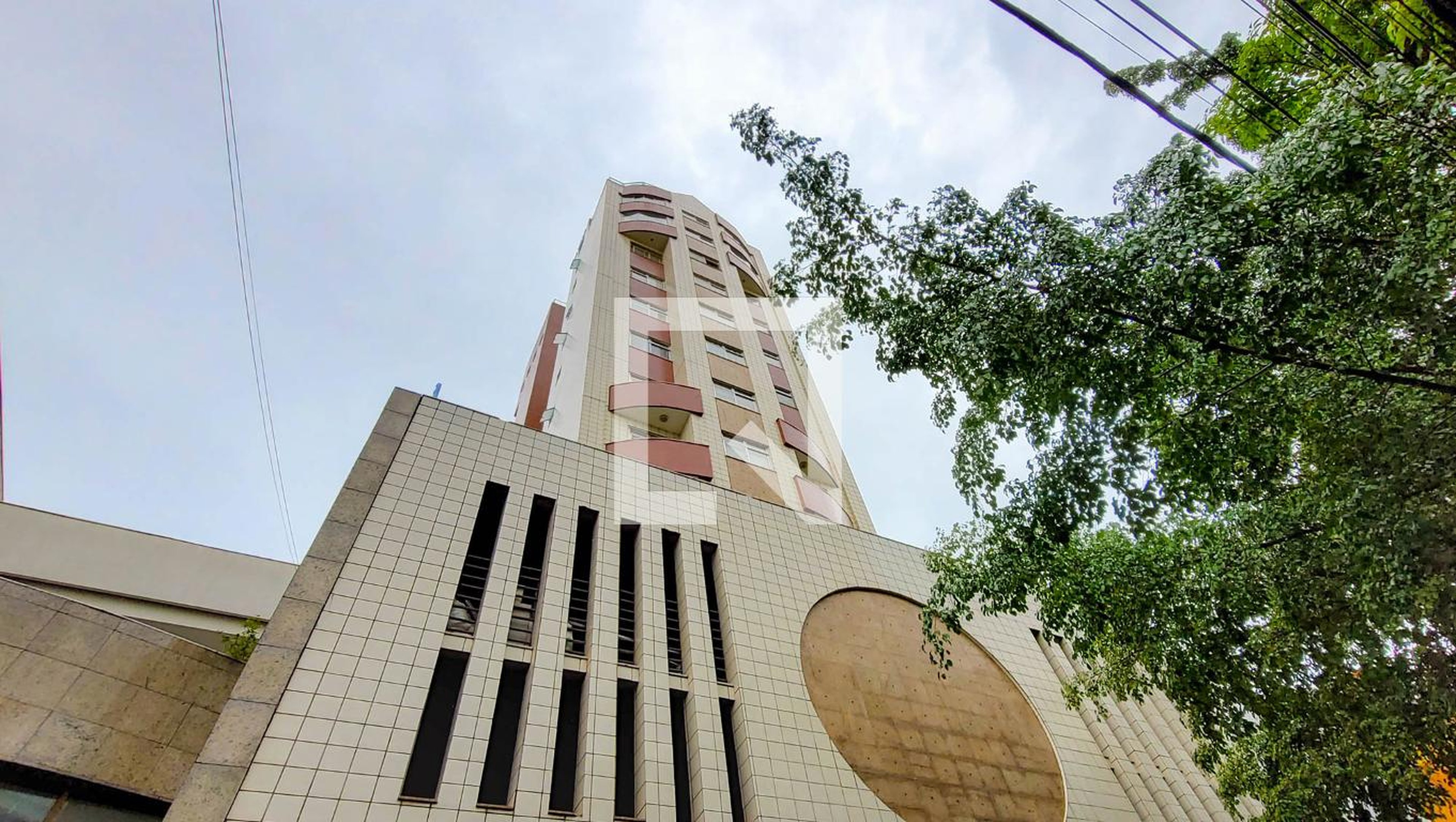 Fachada Condomínio em Avenida Professor Mário Werneck, 2990