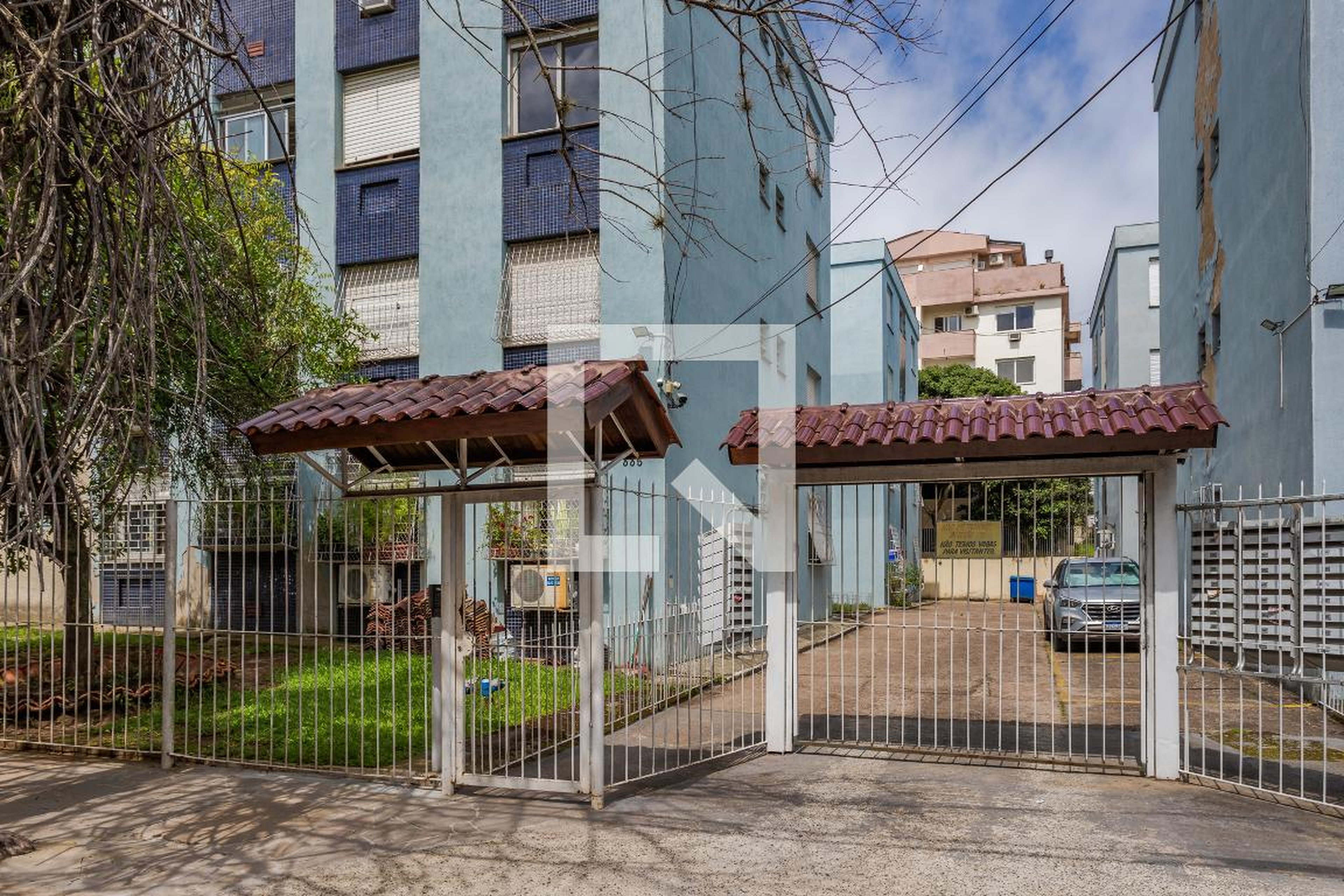 Fachada Condomínio em Rua Coronel João Corrêa, 335