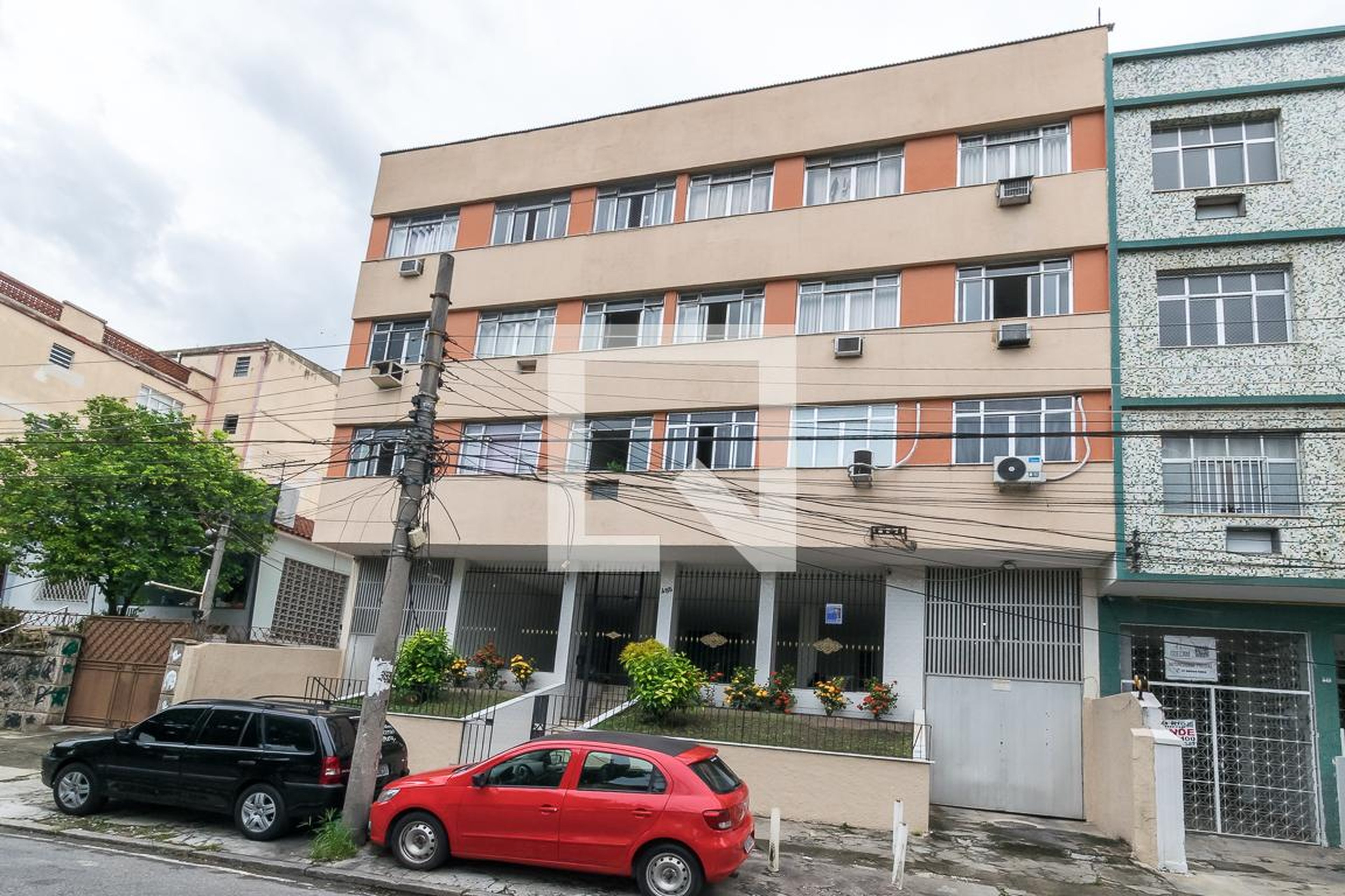 Fachada do Prédio Condomínio em Avenida Meriti, 435