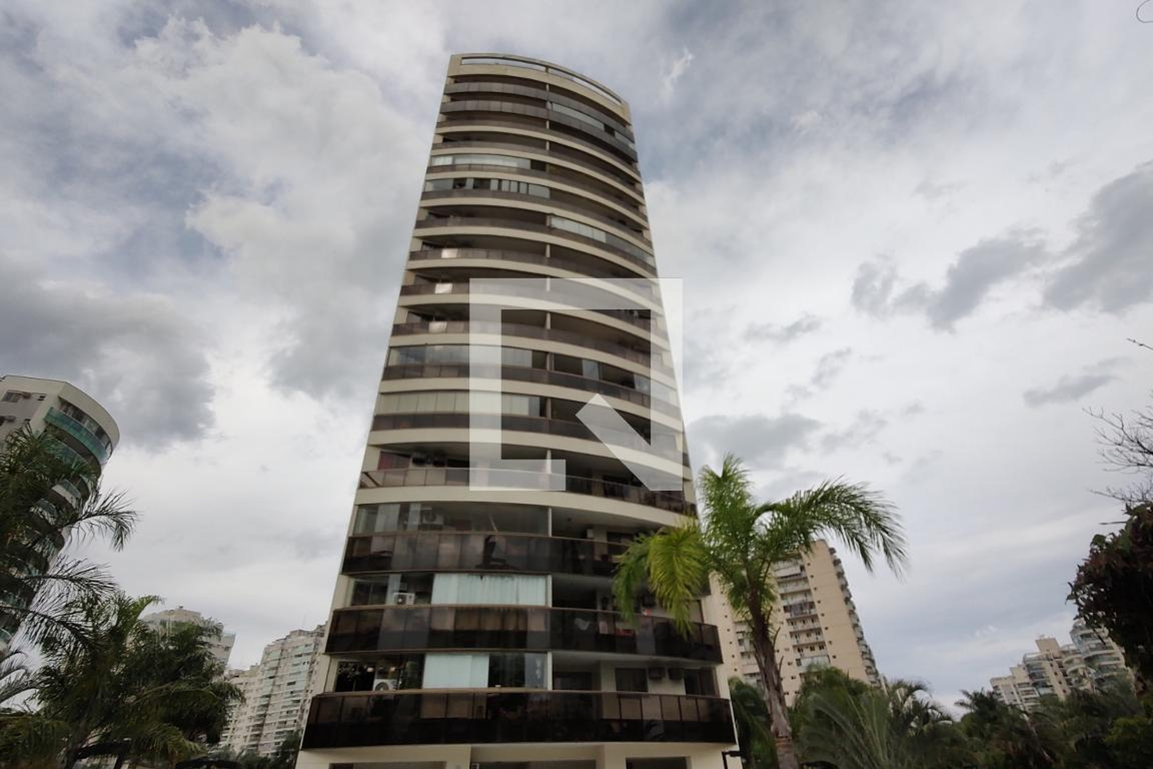 Fachada do Prédio Condomínio Barra Quality