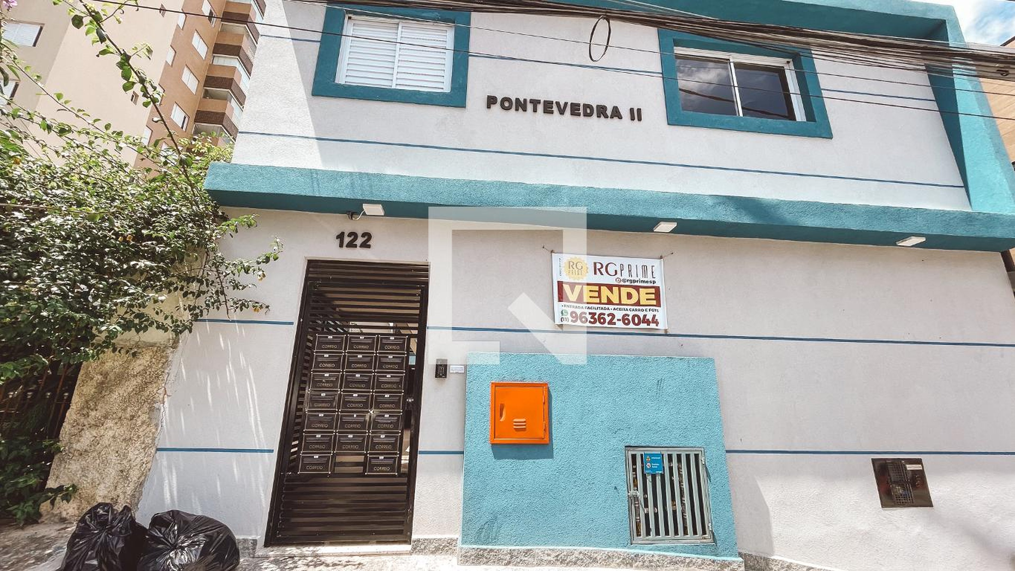 Fachada do Prédio Condomínio em Rua Vicenza, 122