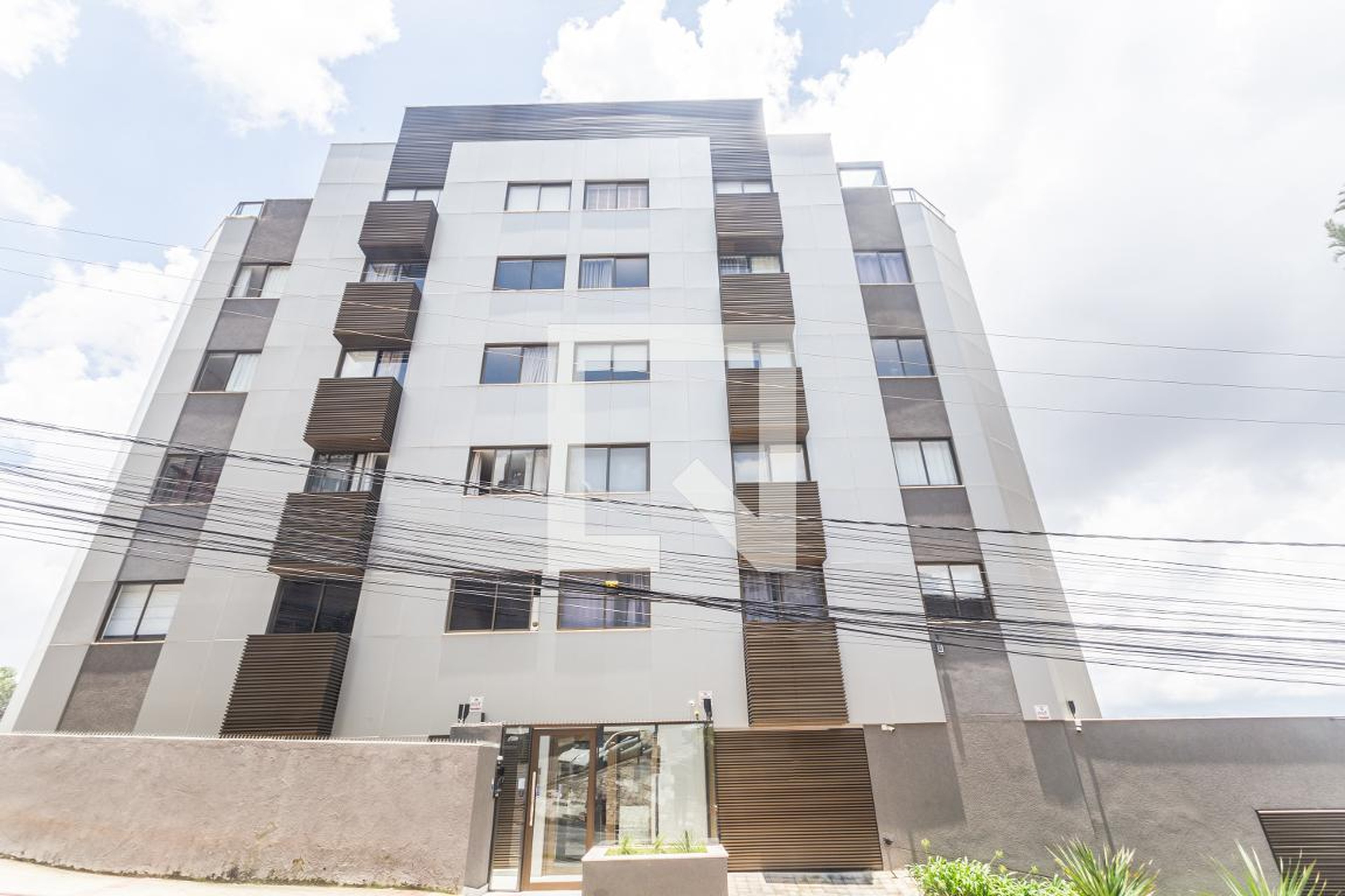 Fachada Condomínio em Rua Cachoeira de Minas, 340