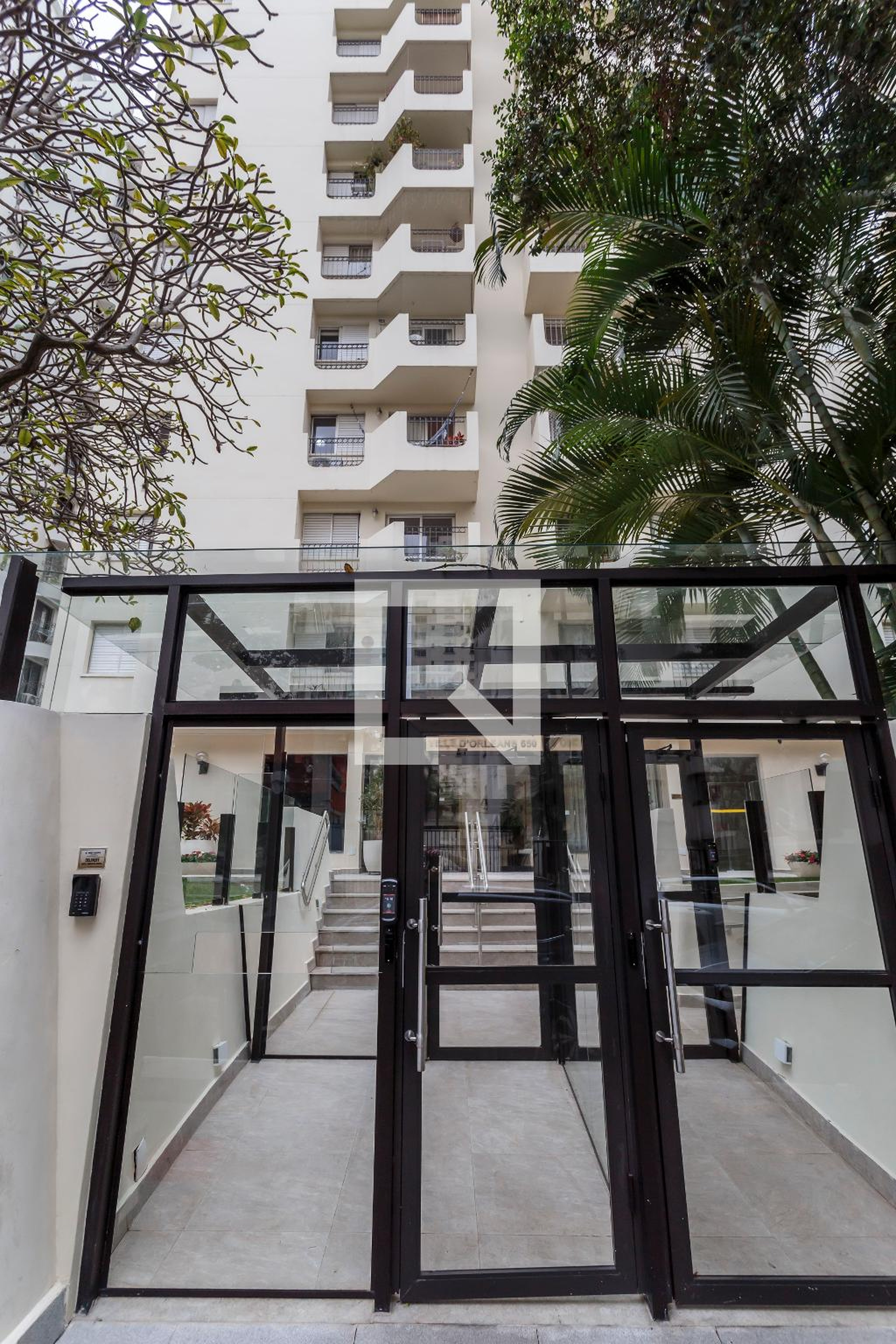 Fachada Condomínio em Alameda dos Guaramomis, 848