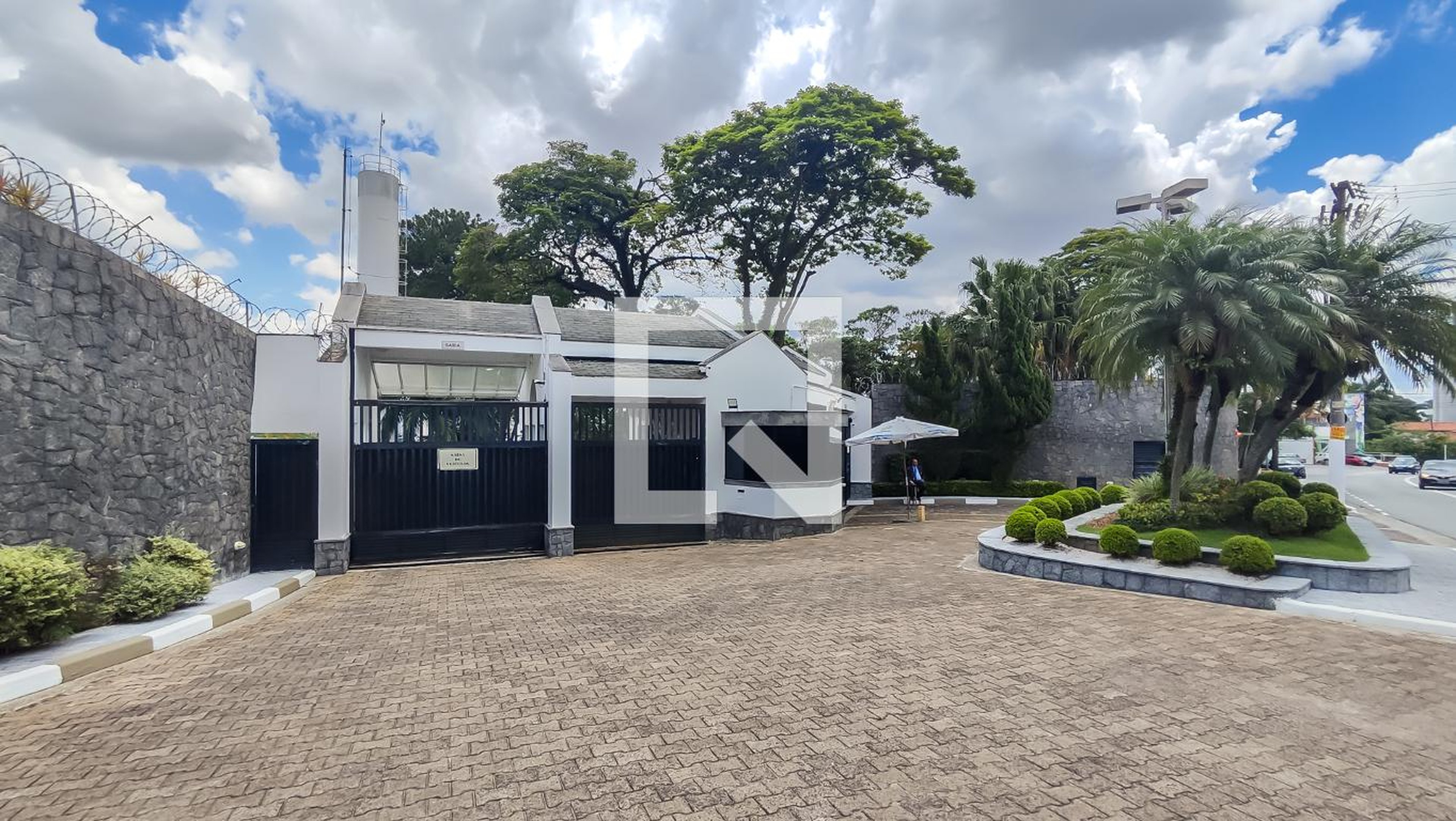 Fachada do Condomínio Condomínio em Avenida Nova Cantareira, 3005