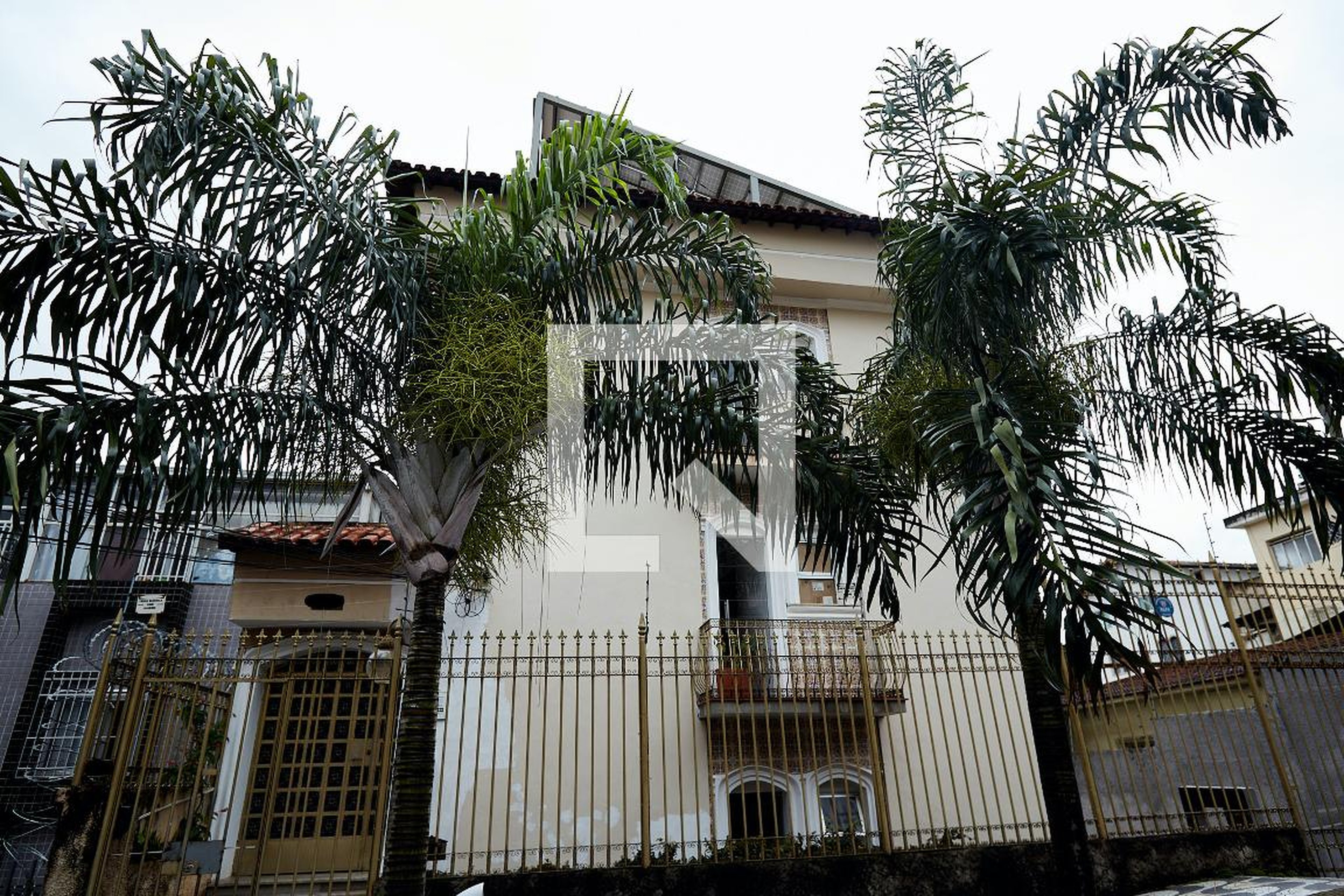 Fachada Condomínio em Rua Galena, 85