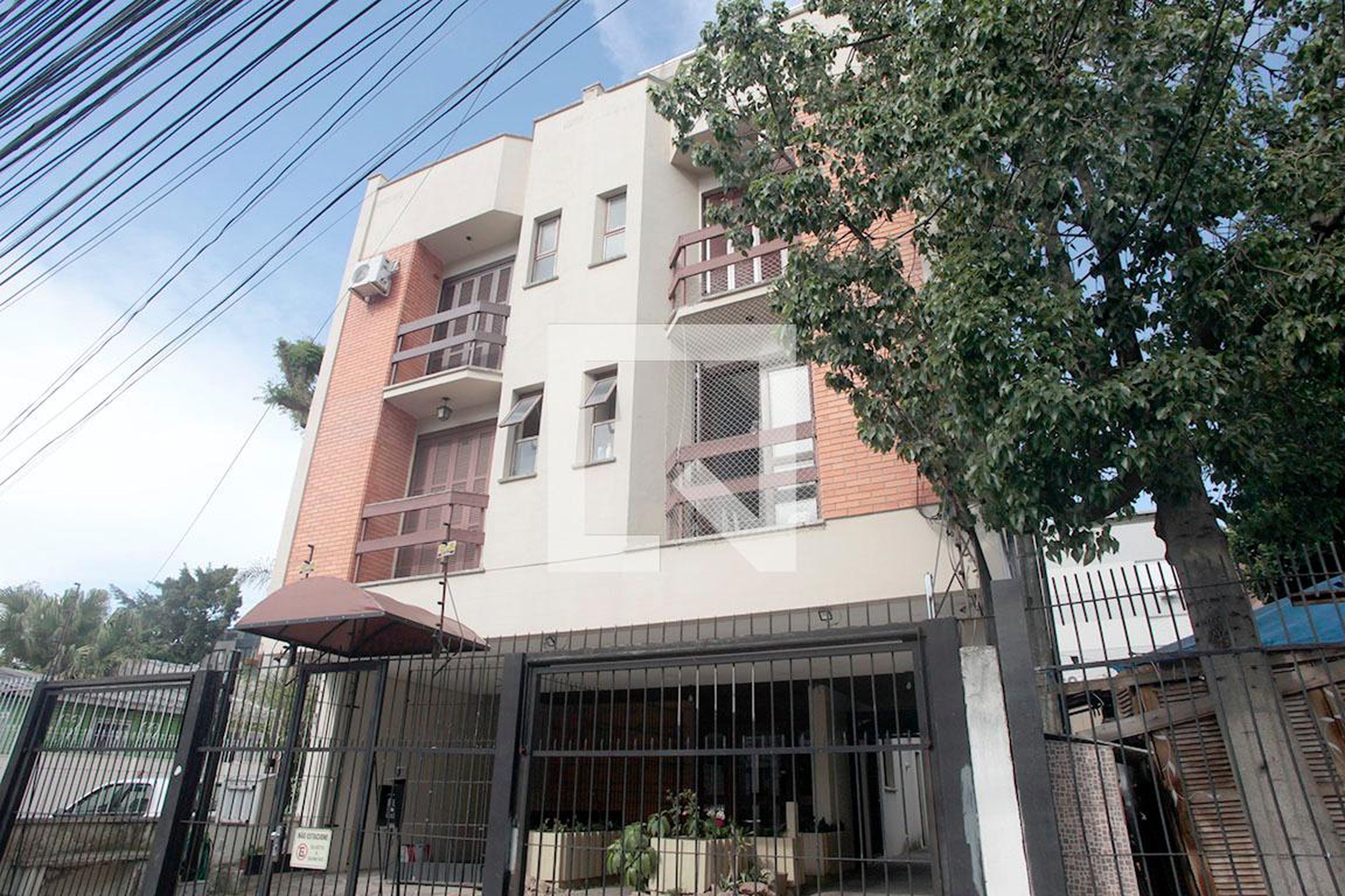 Fachada Condomínio em Rua São Luís, 340