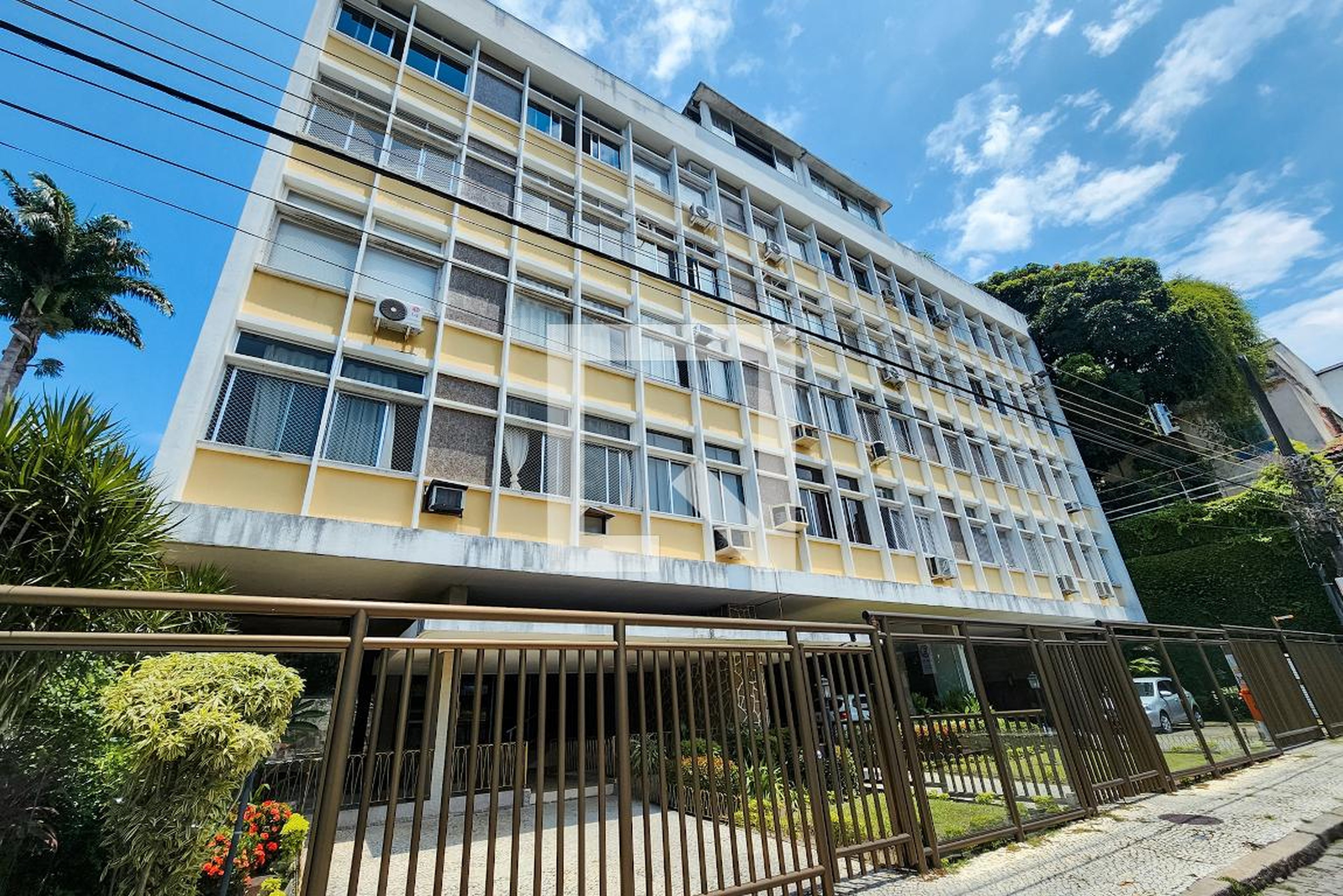 Fachada Condomínio Comendador Alves de Souza