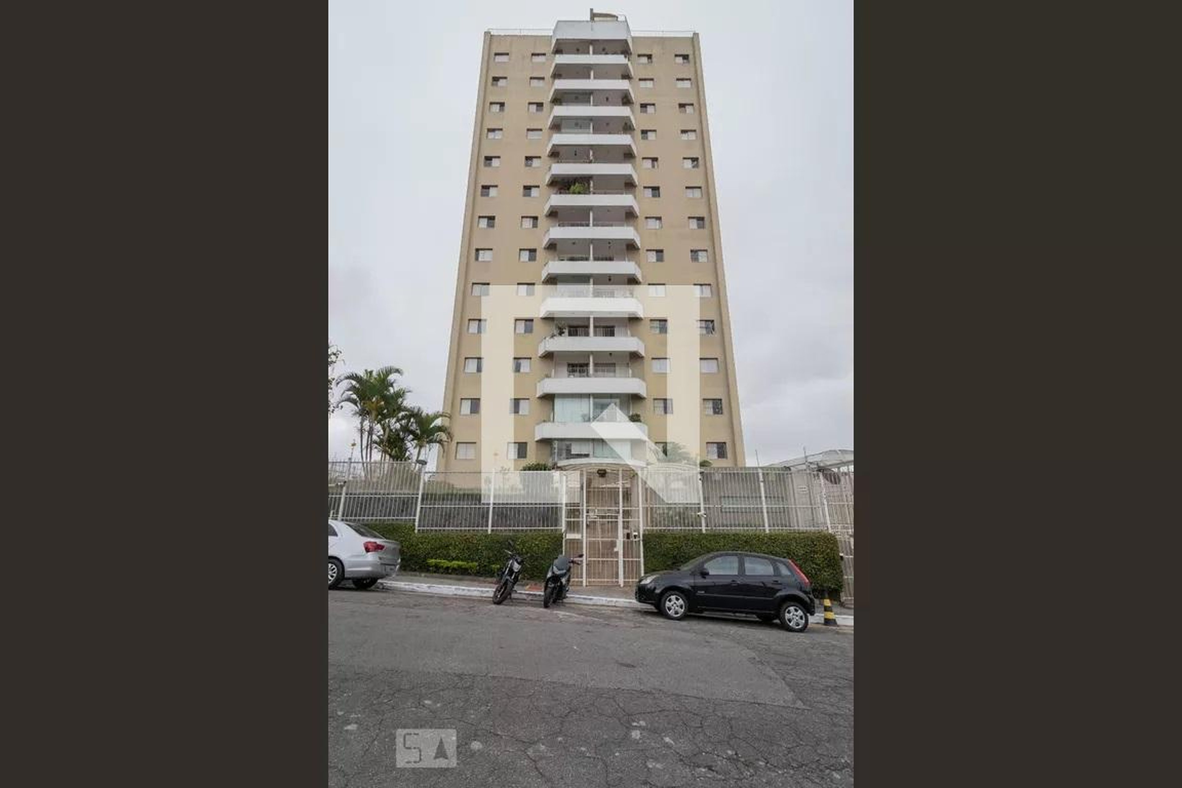 Fachada do Prédio Condomínio Daniela