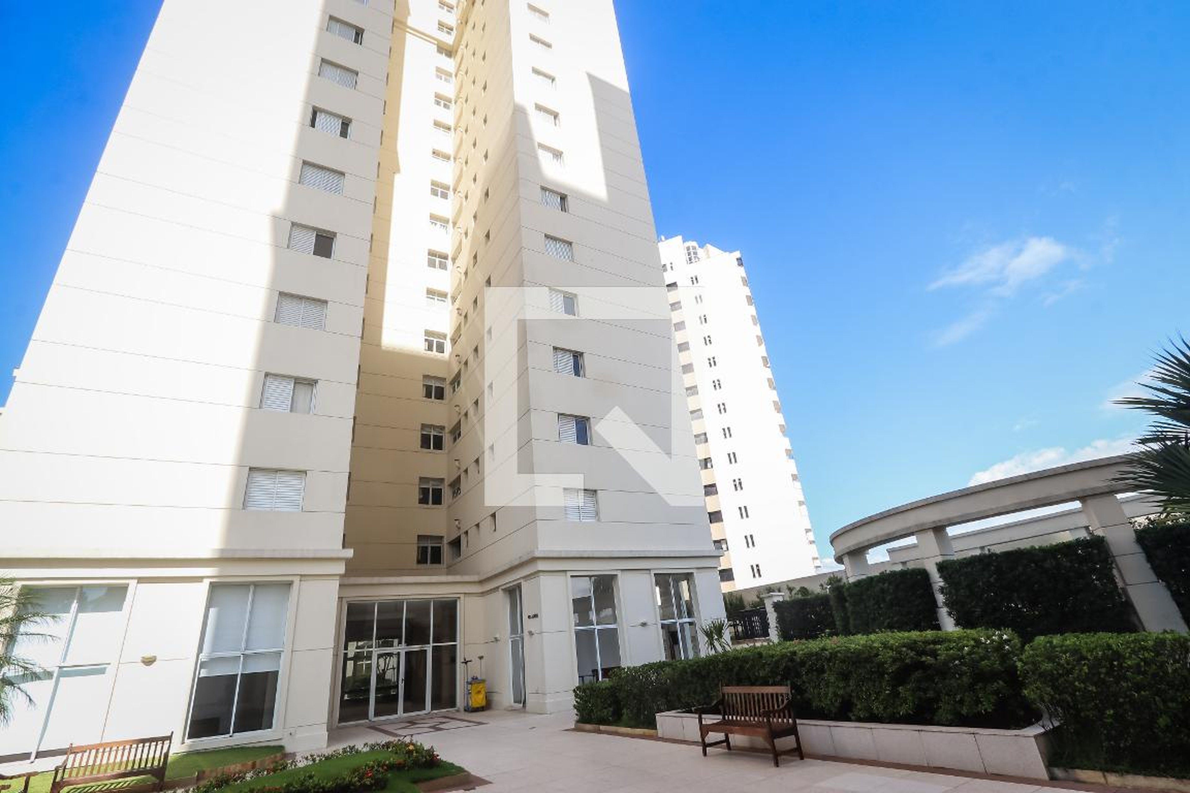 Predio Condomínio Plaza Monjardino