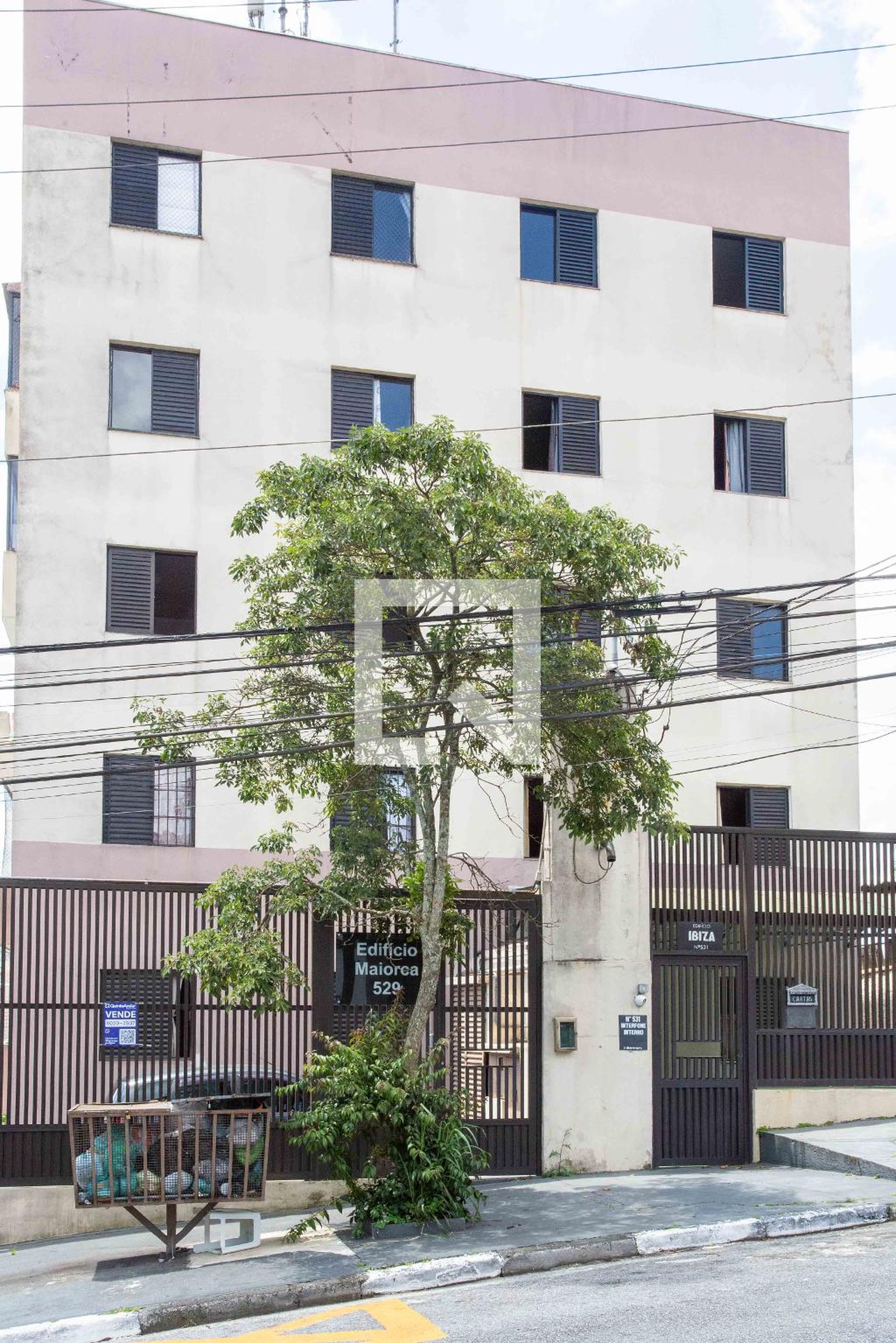 Fachada do Prédio Condomínio em Rua Guaicurus, 529