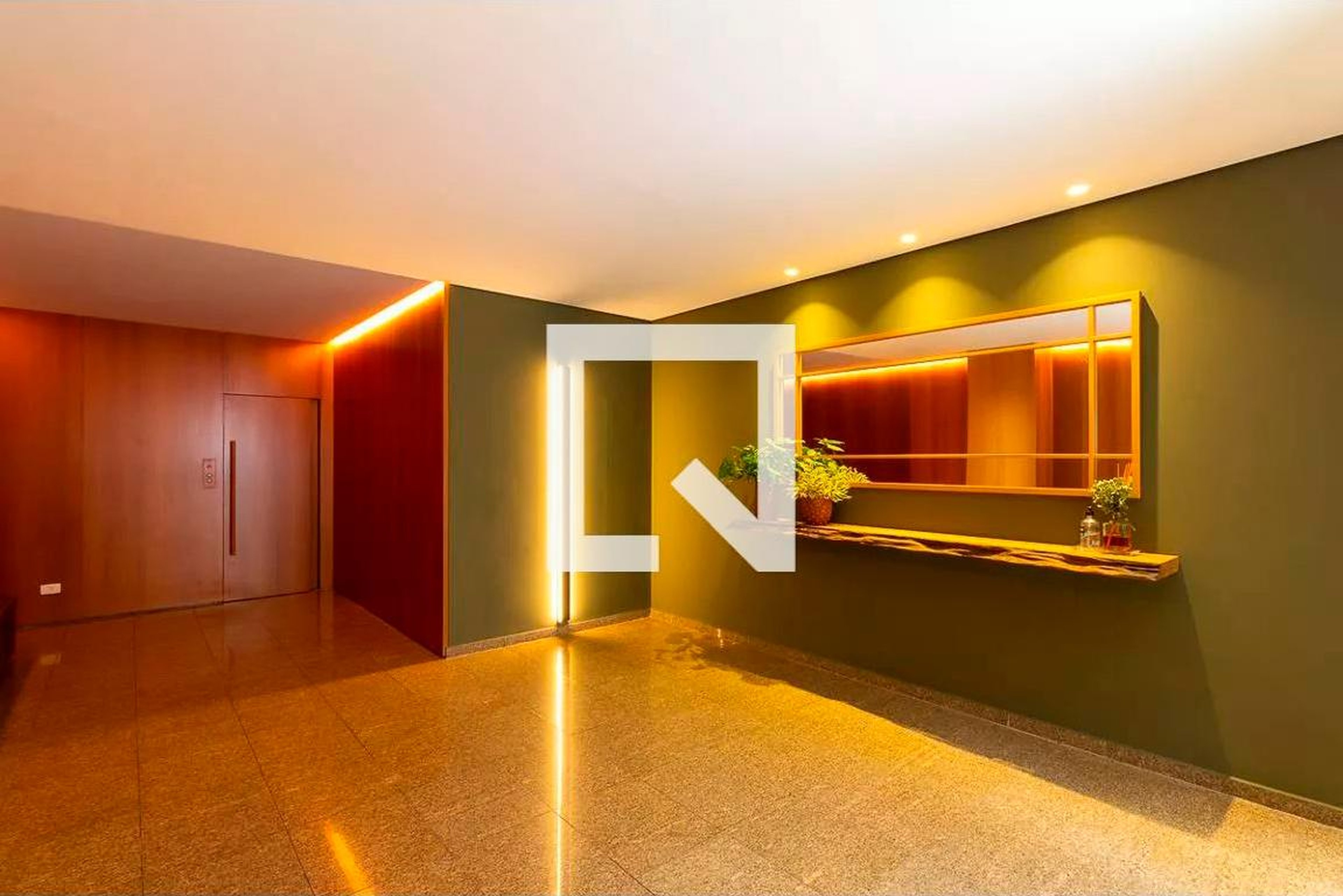 Hall - Maison Louvre