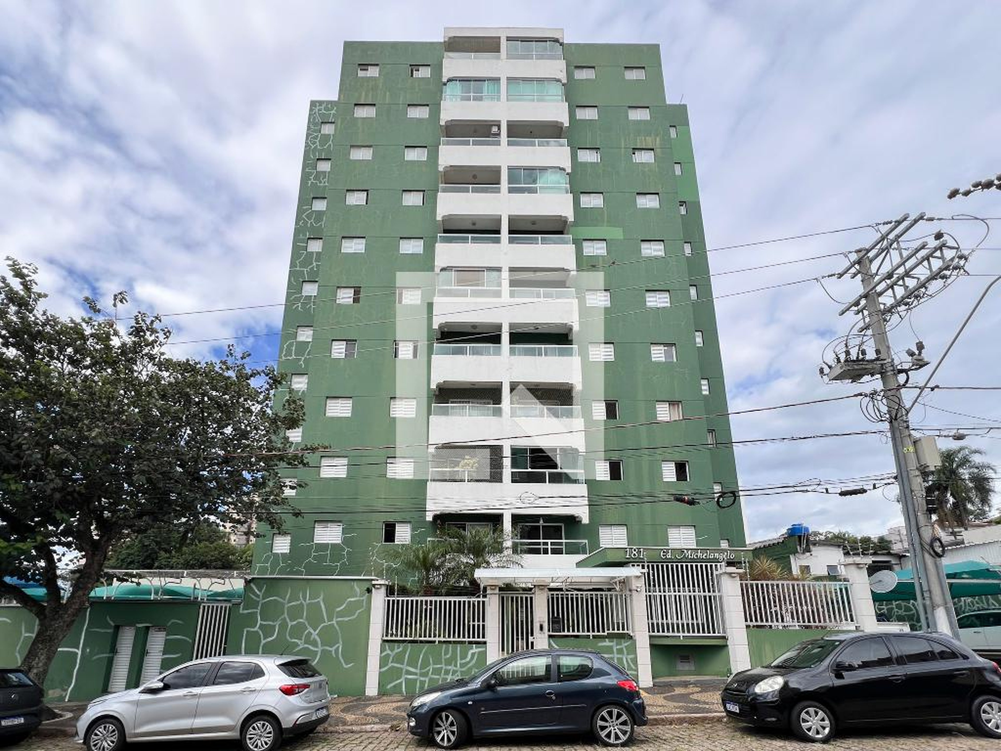 Fachada Condomínio em Rua Campinas, 33