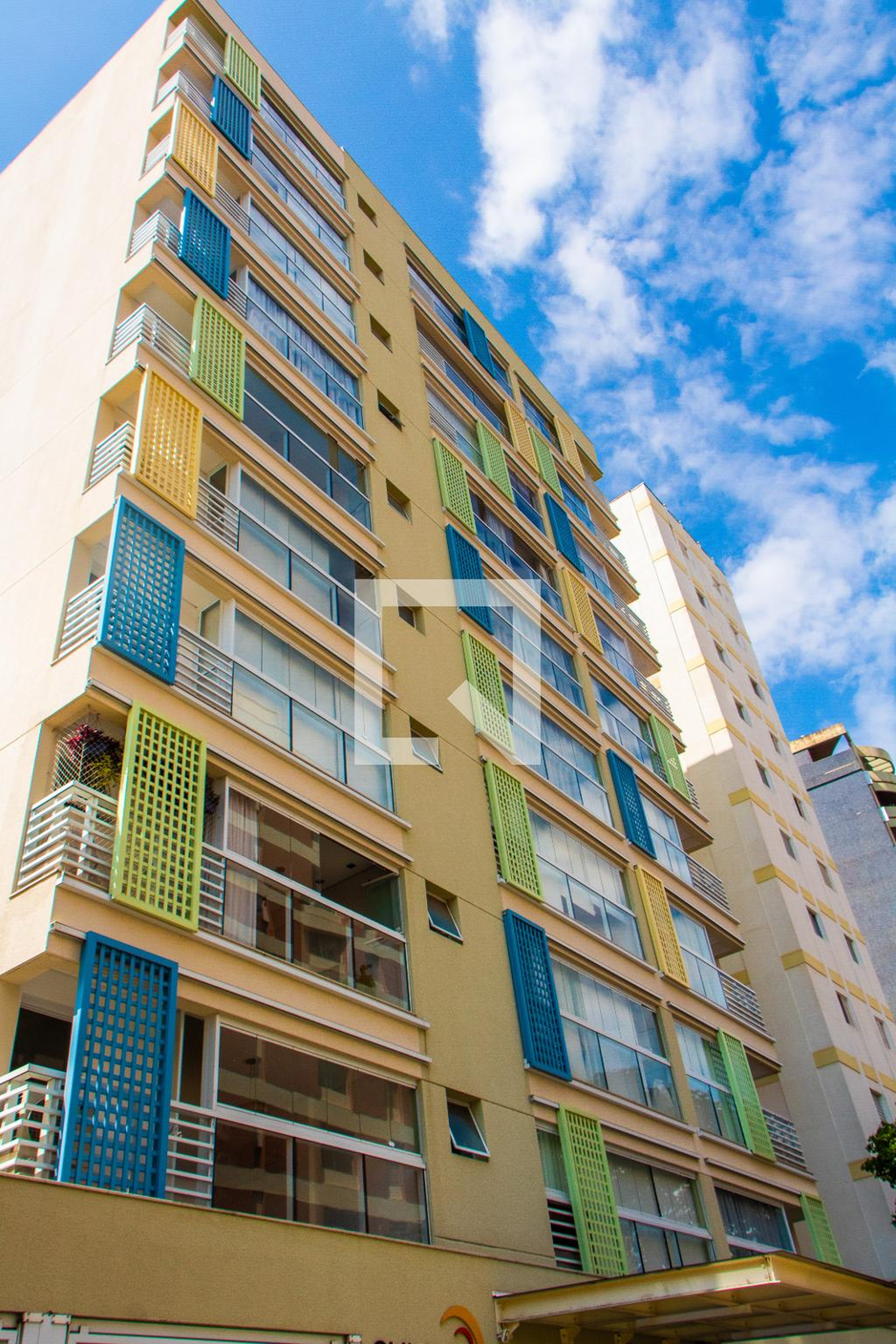 Fachada Condomínio Sunny Patriani