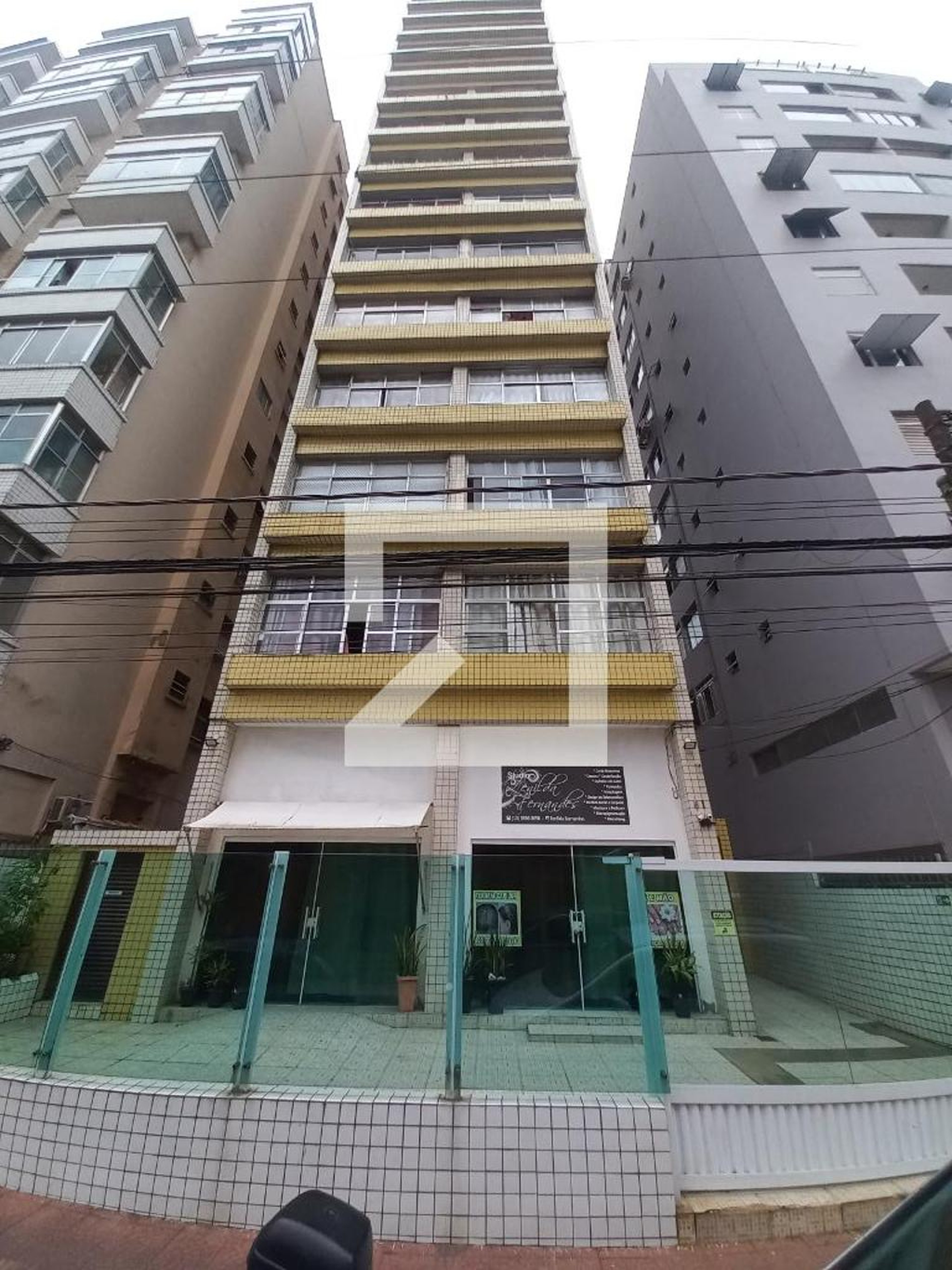 Fachada do Prédio Condomínio em Rua José Francisco Valença, 77