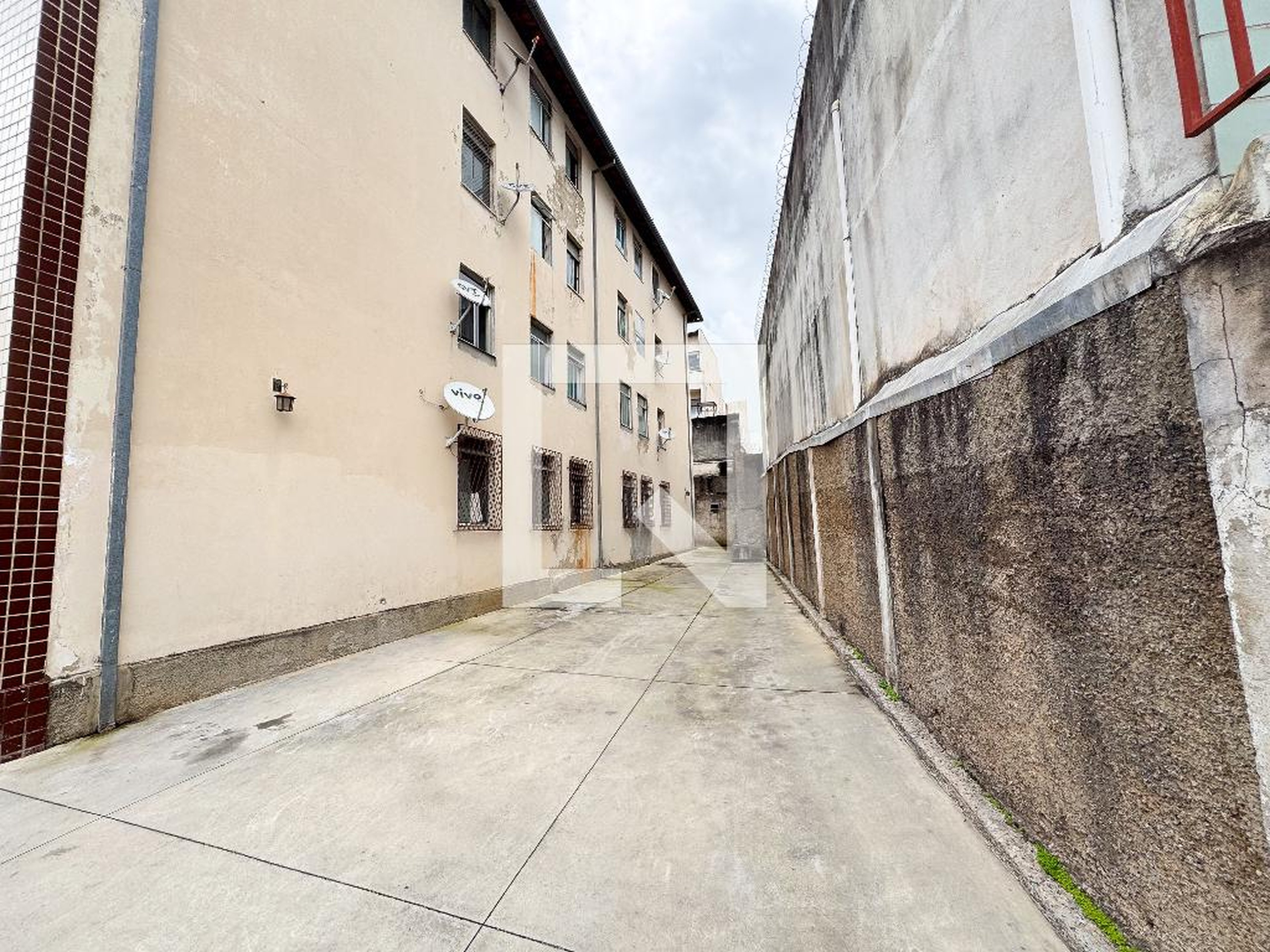 Fachada Condomínio em Rua das Mangueiras, 185