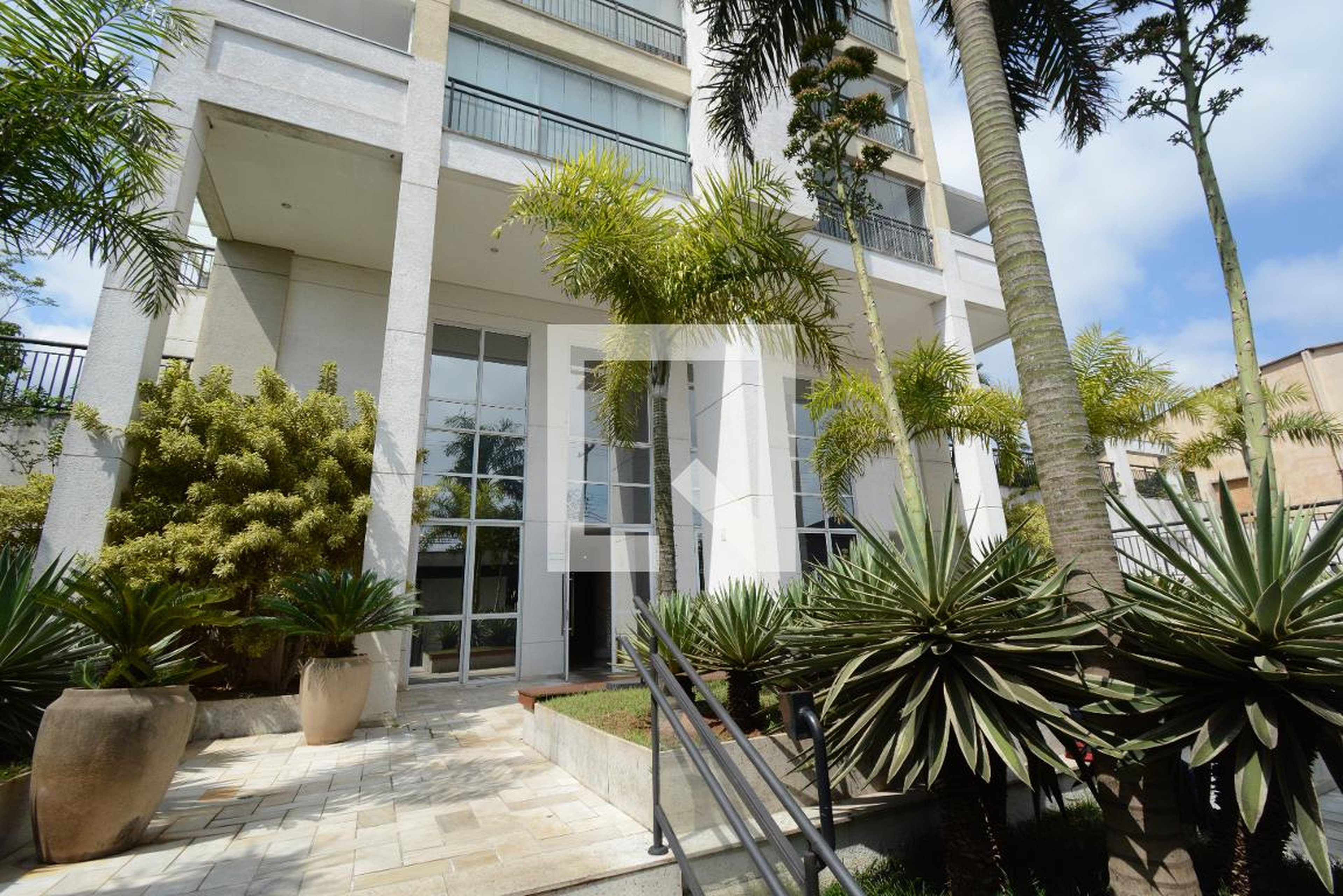 Fachada do Prédio Condomínio The View