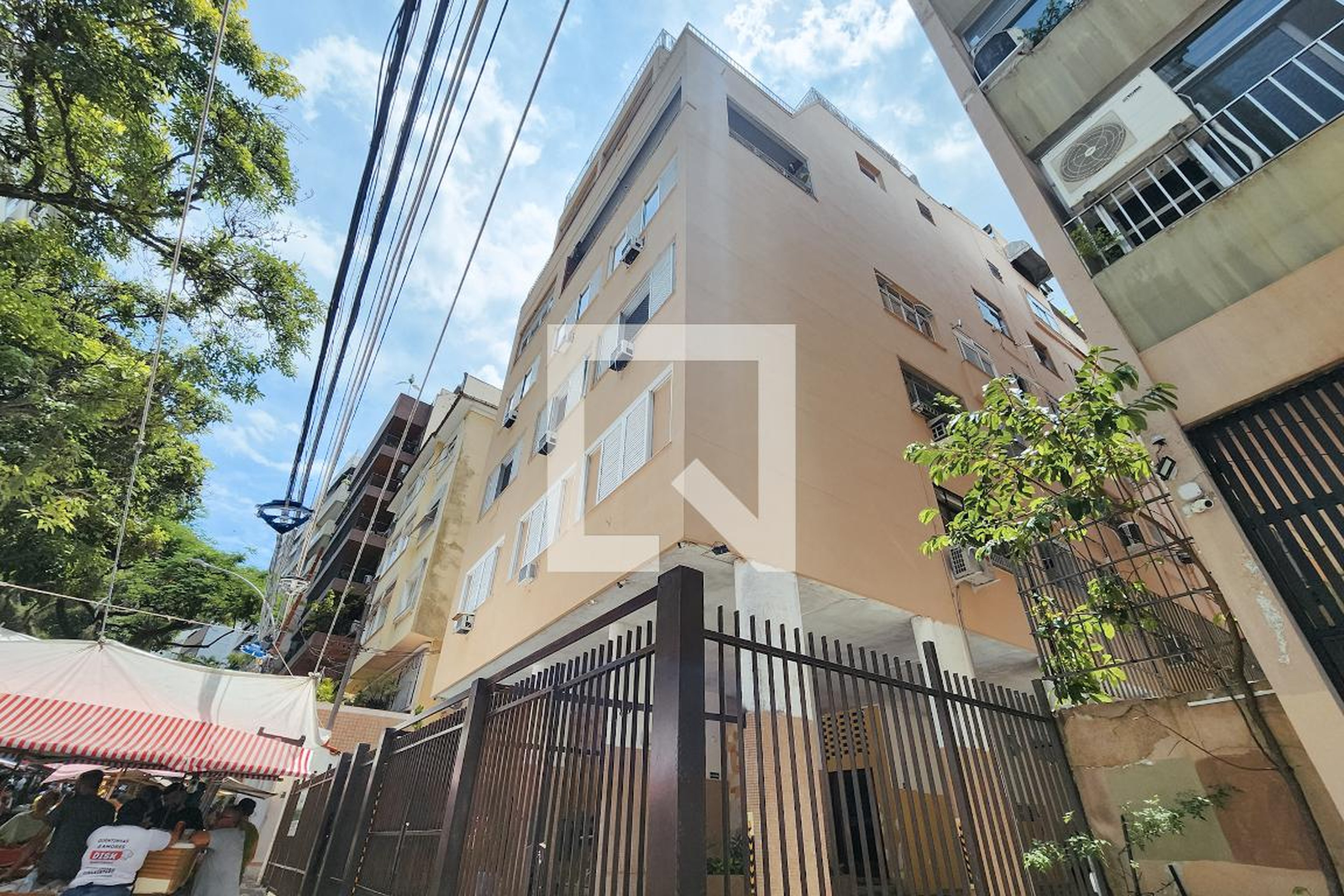 Fachada Condomínio Naulos