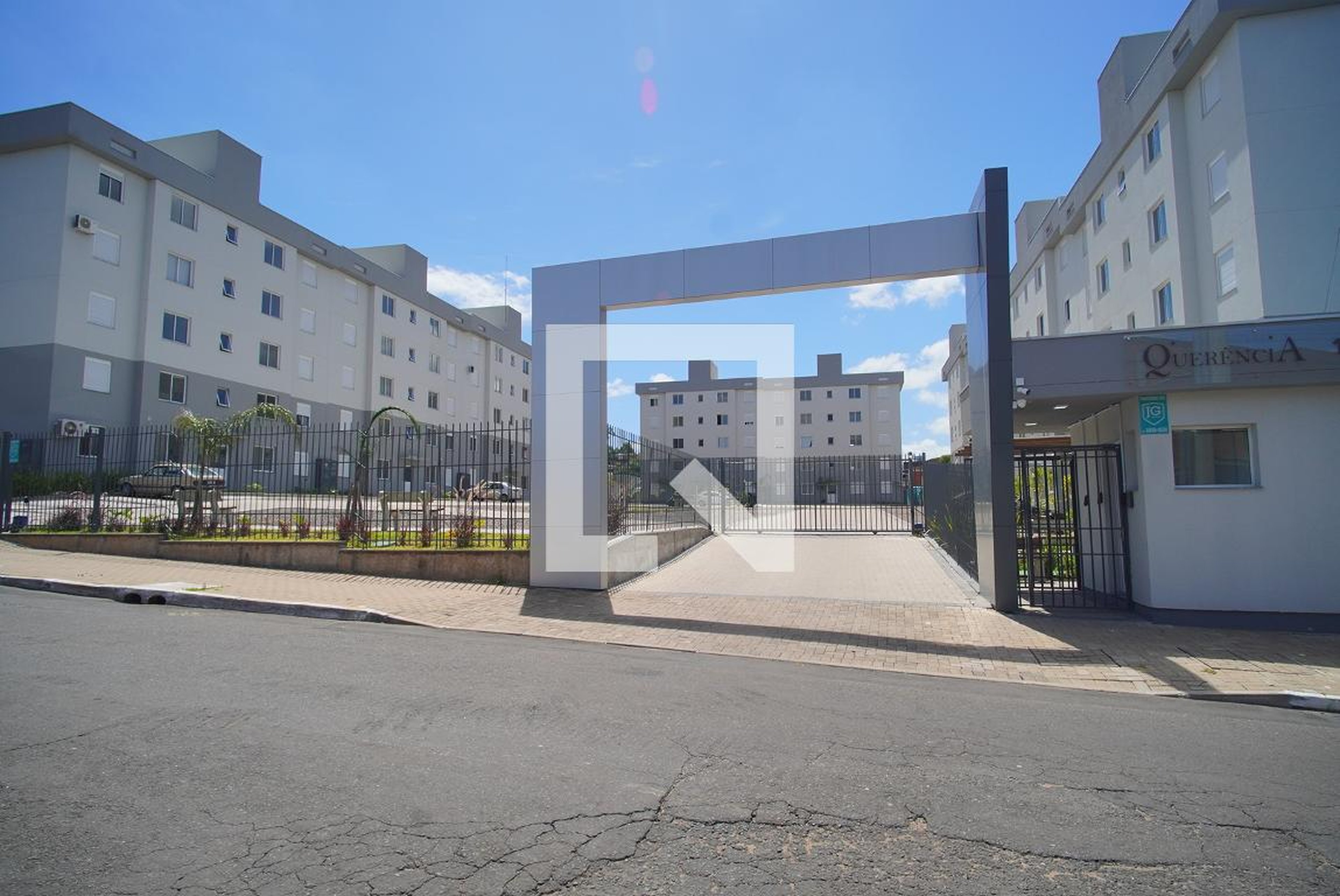 Fachada Condomínio em Rua João Amando Schilling, 125