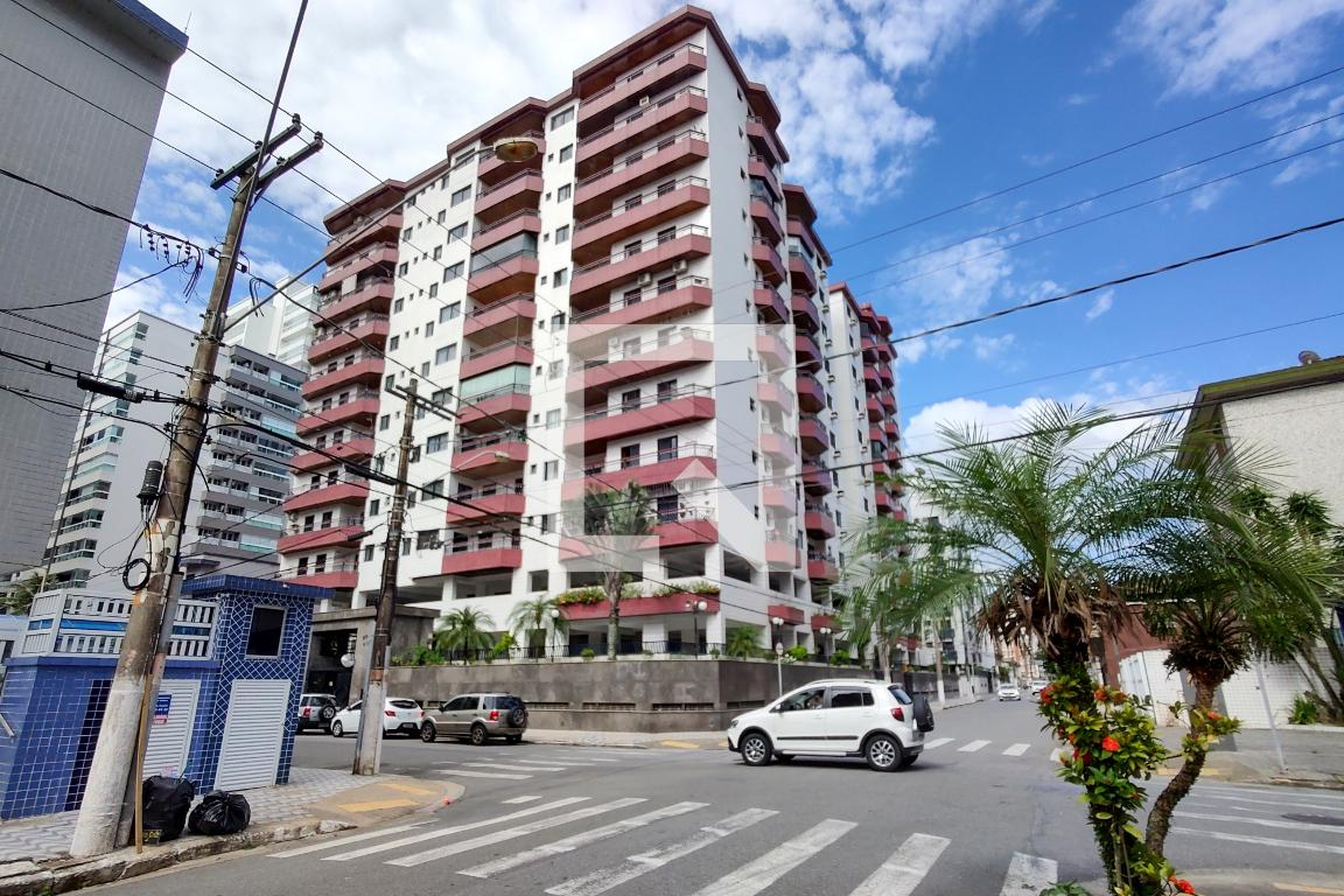 Fachada do Prédio Condomínio Toronto