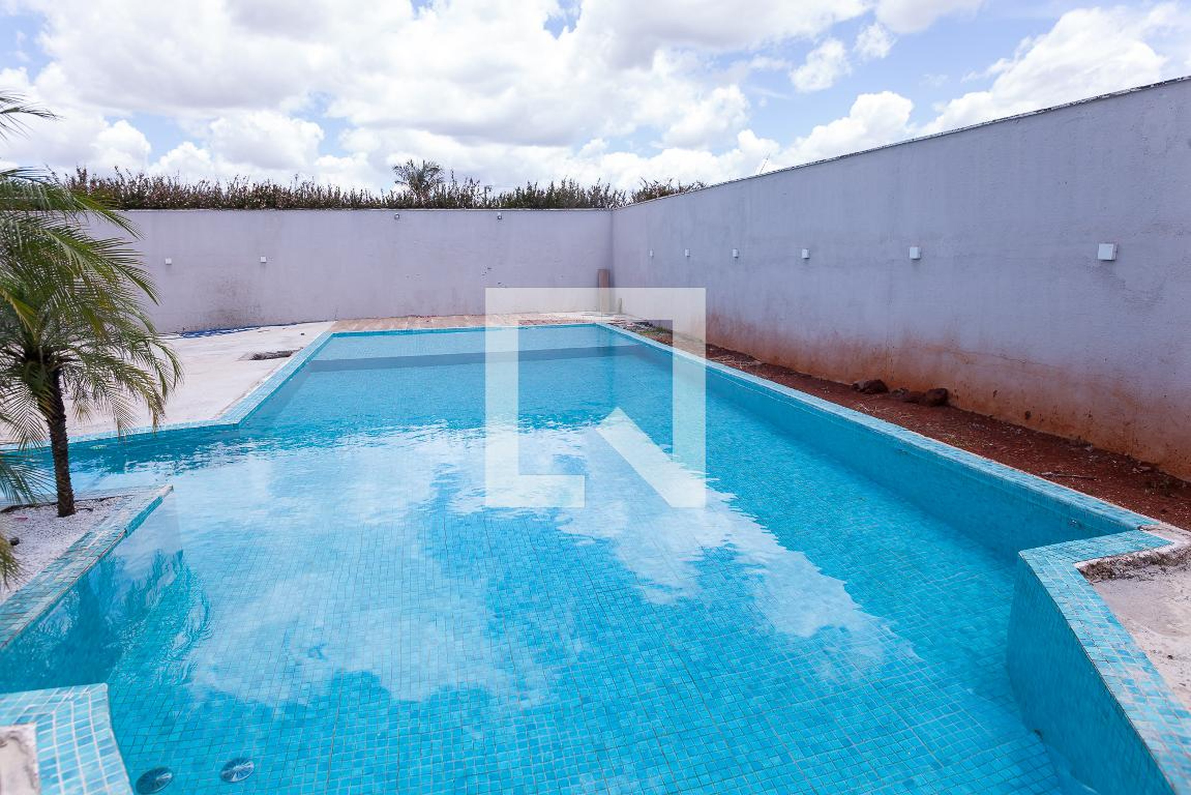 Piscina Condomínio em Avenida dos Presidentes, 425