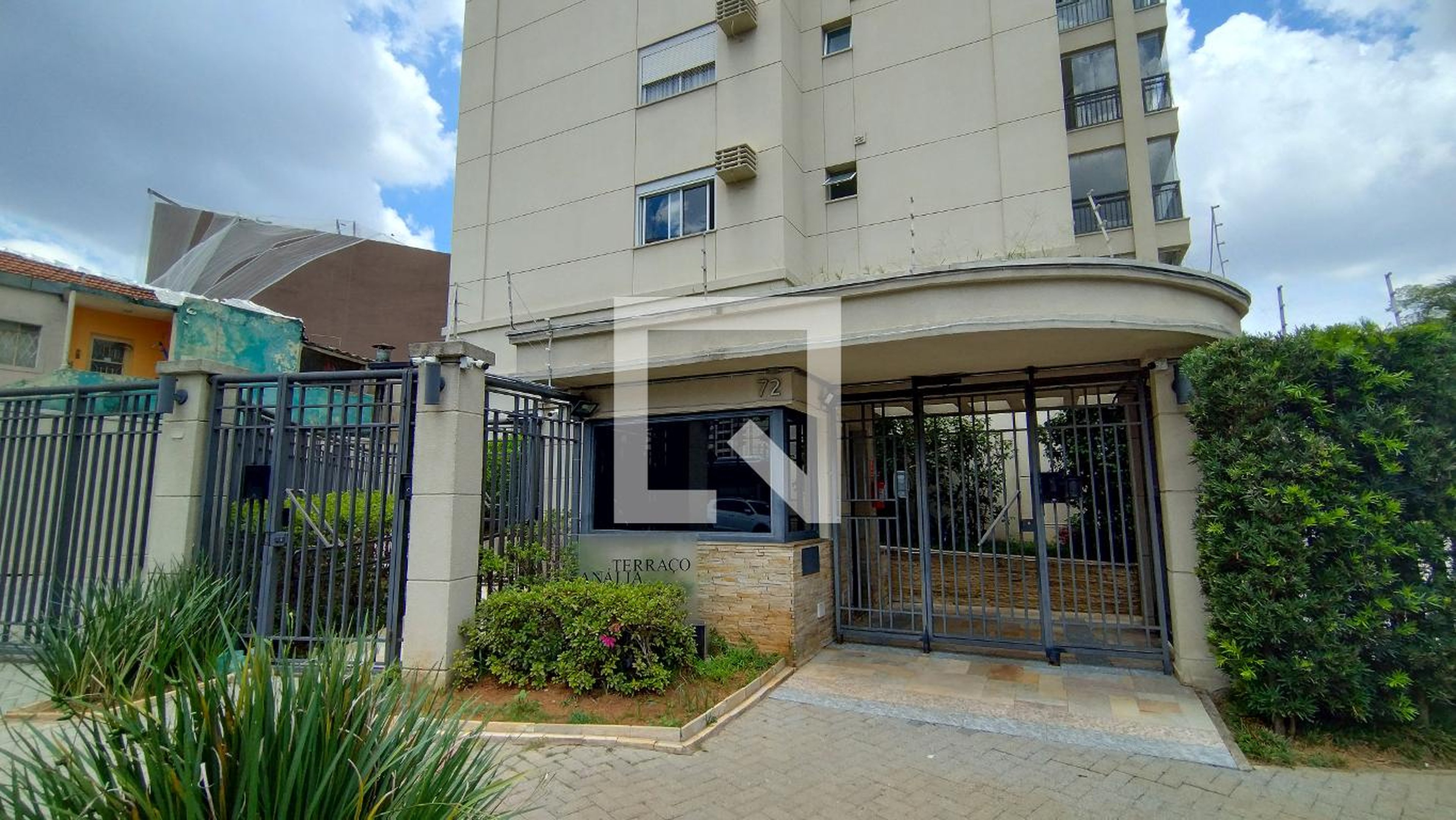 Fachada Condomínio Terraço Anália Franco