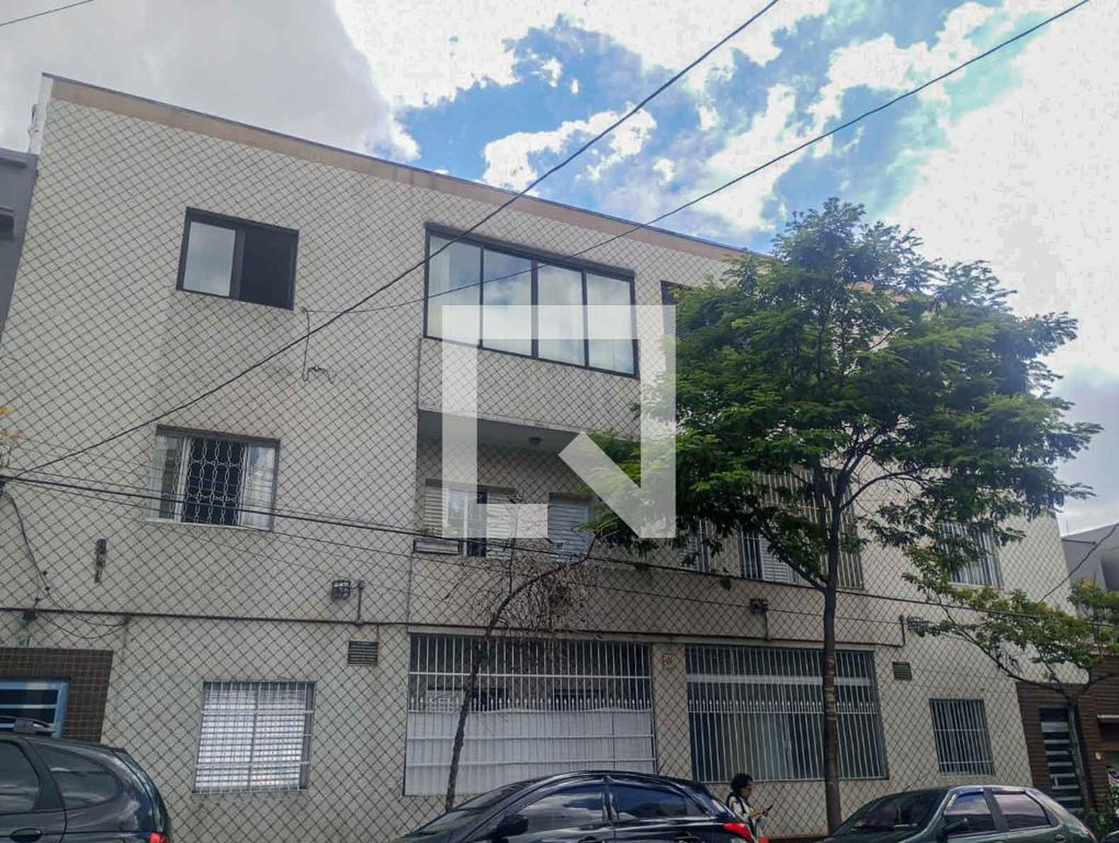 Fachada do Prédio Condomínio em Rua Albuquerque Maranhão, 81