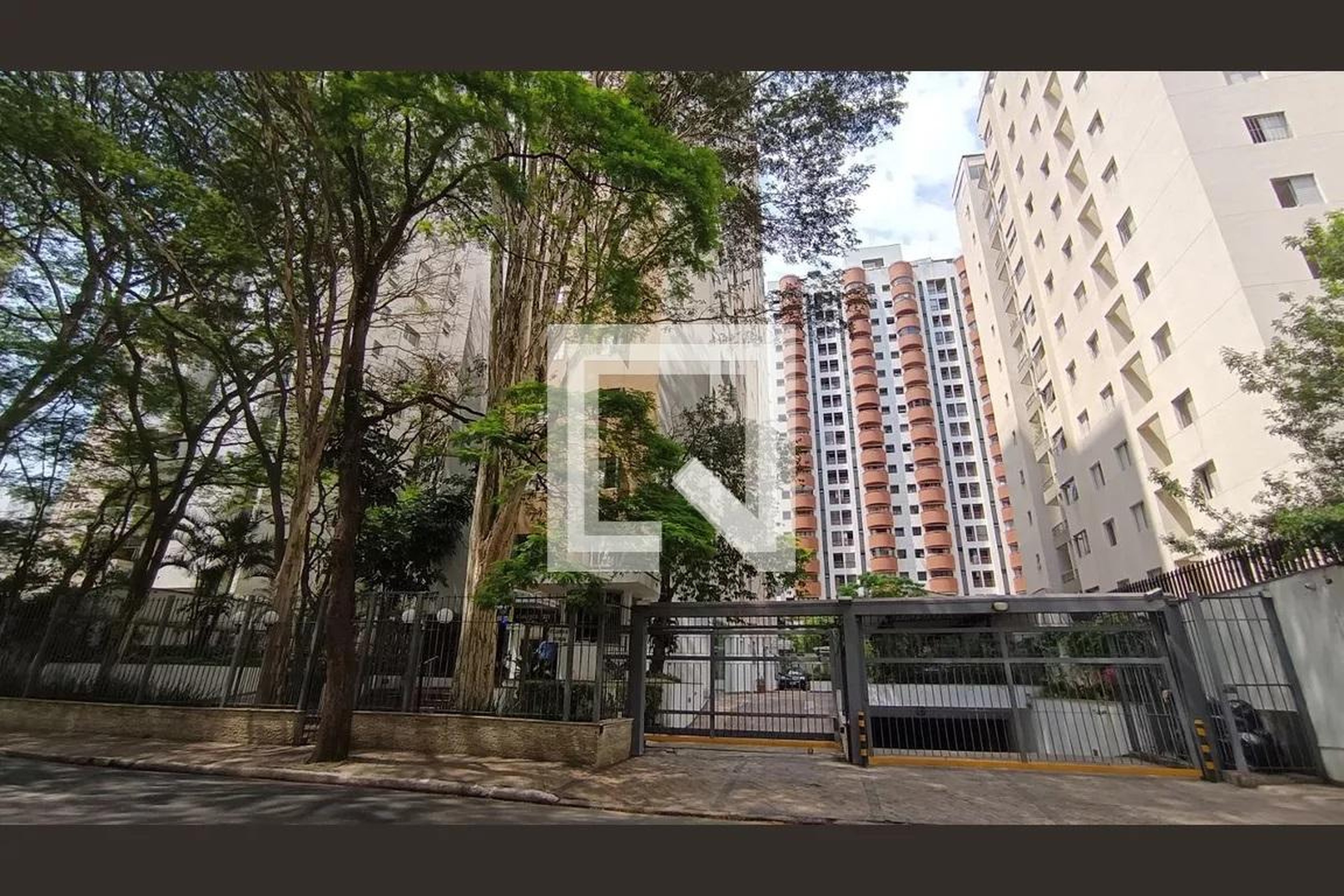 Fachada do Prédio Edifício Guaimbe