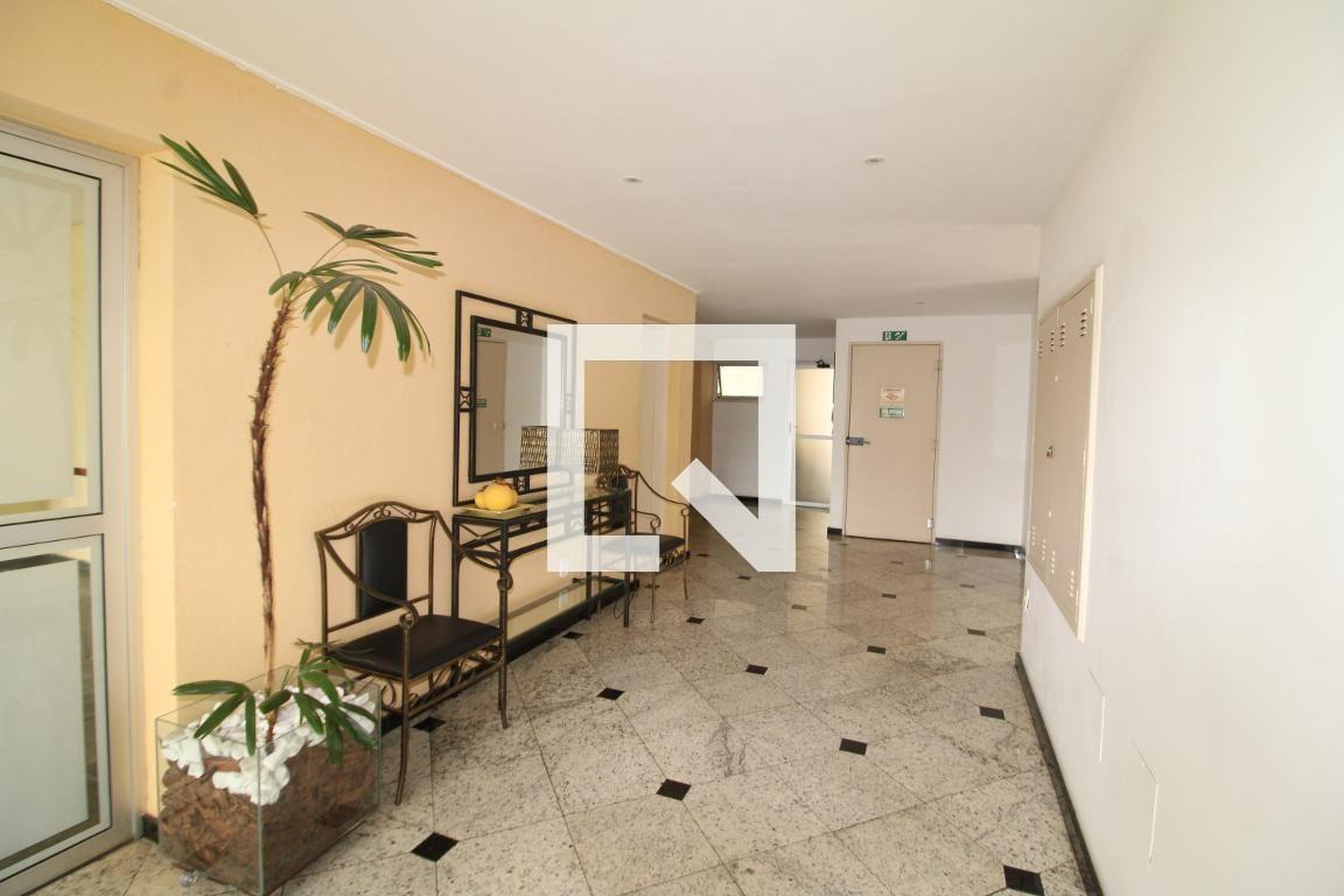 Hall de entrada - Resid. Santa Leocádia