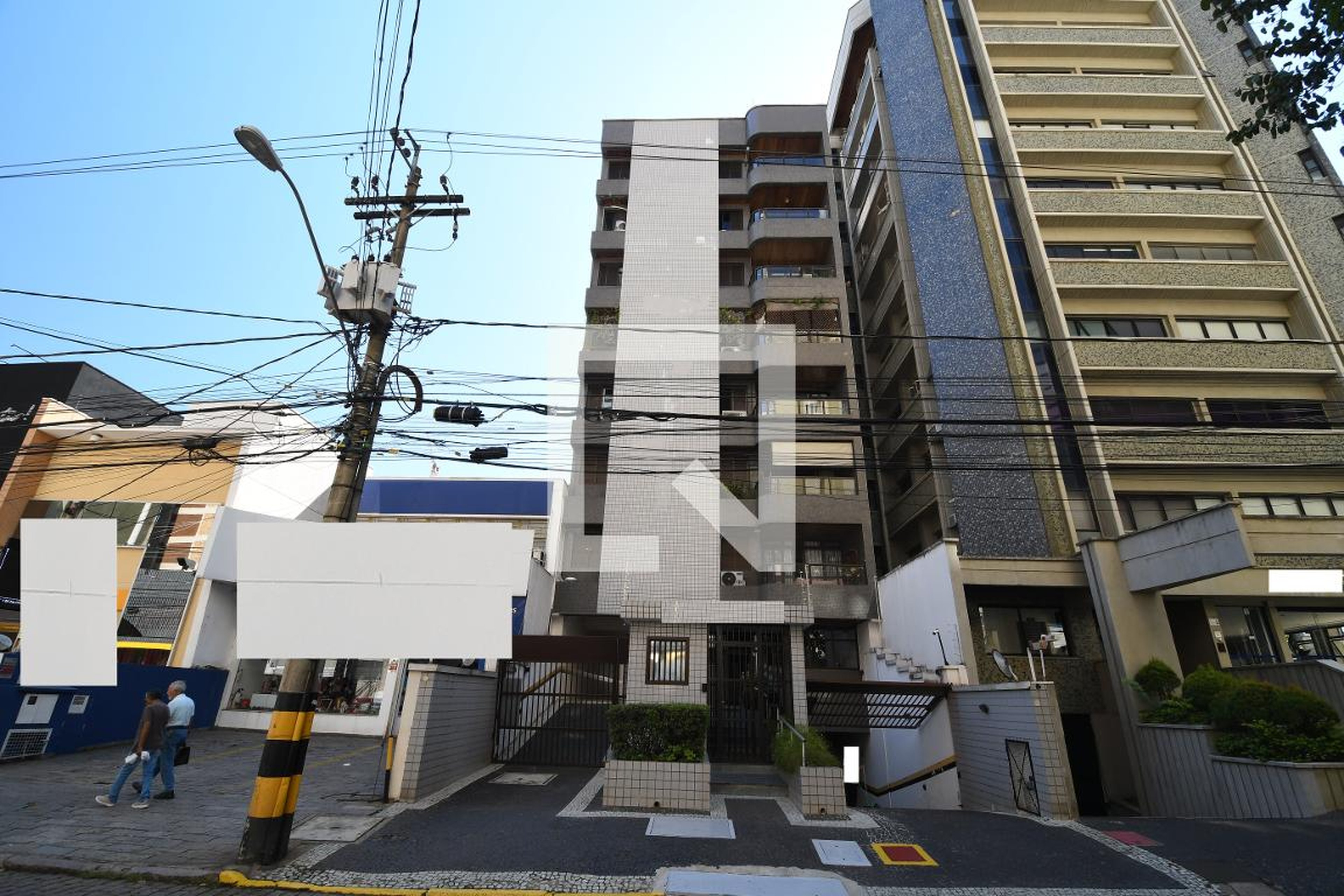 Fachada do Prédio Condomínio em Rua Maria Monteiro, 842