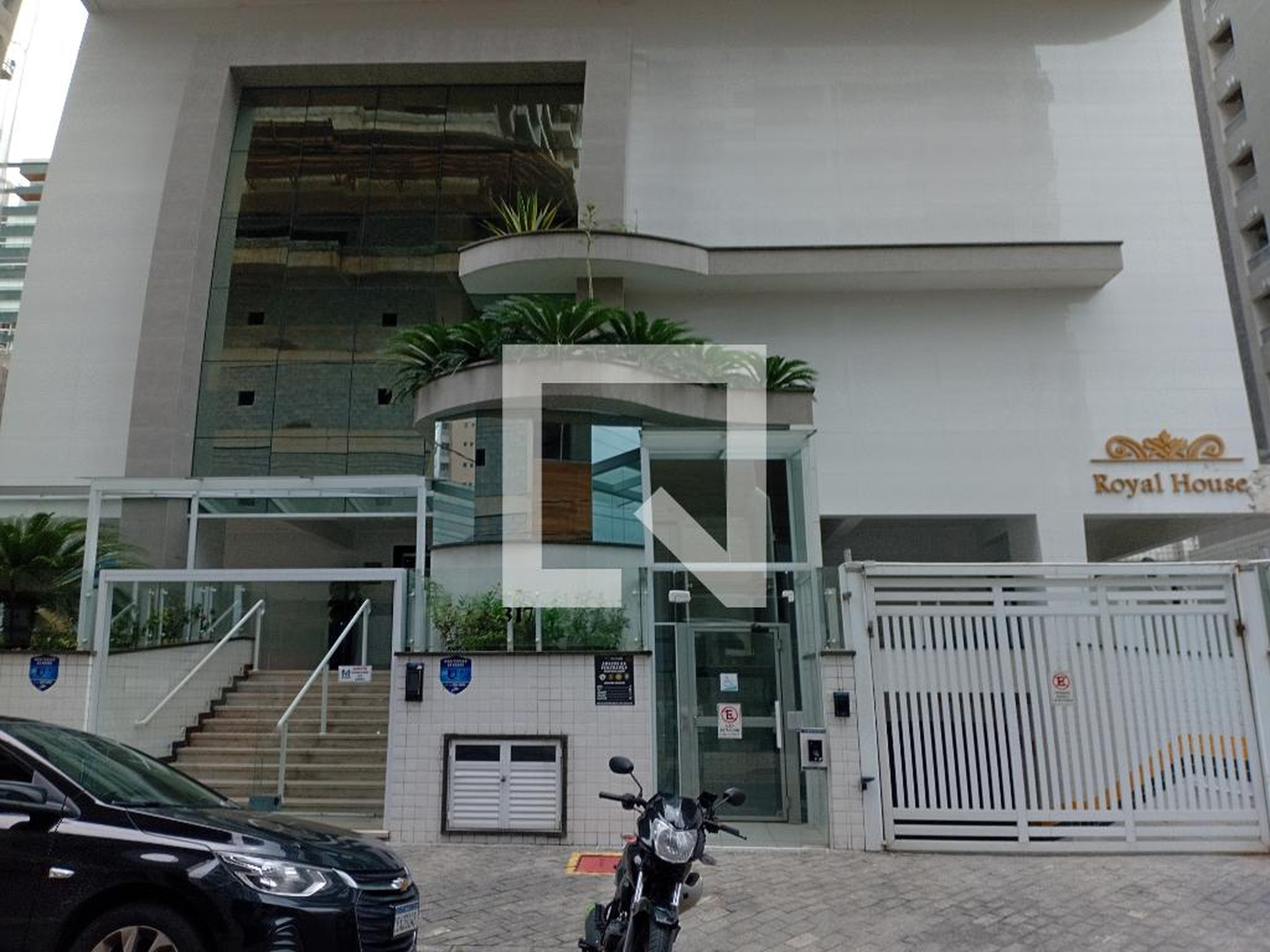Fachada Condomínio Royal House
