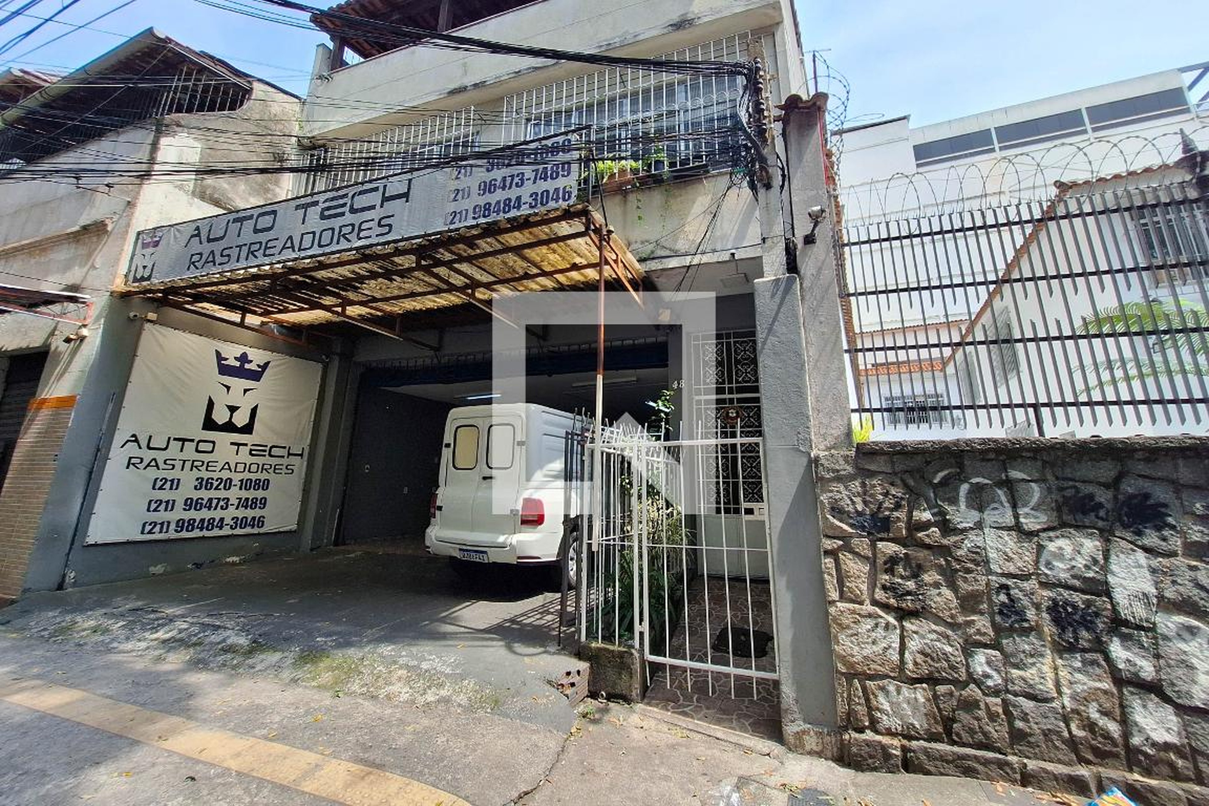 Fachada Condomínio em Rua Doutor Fróes da Cruz, 48