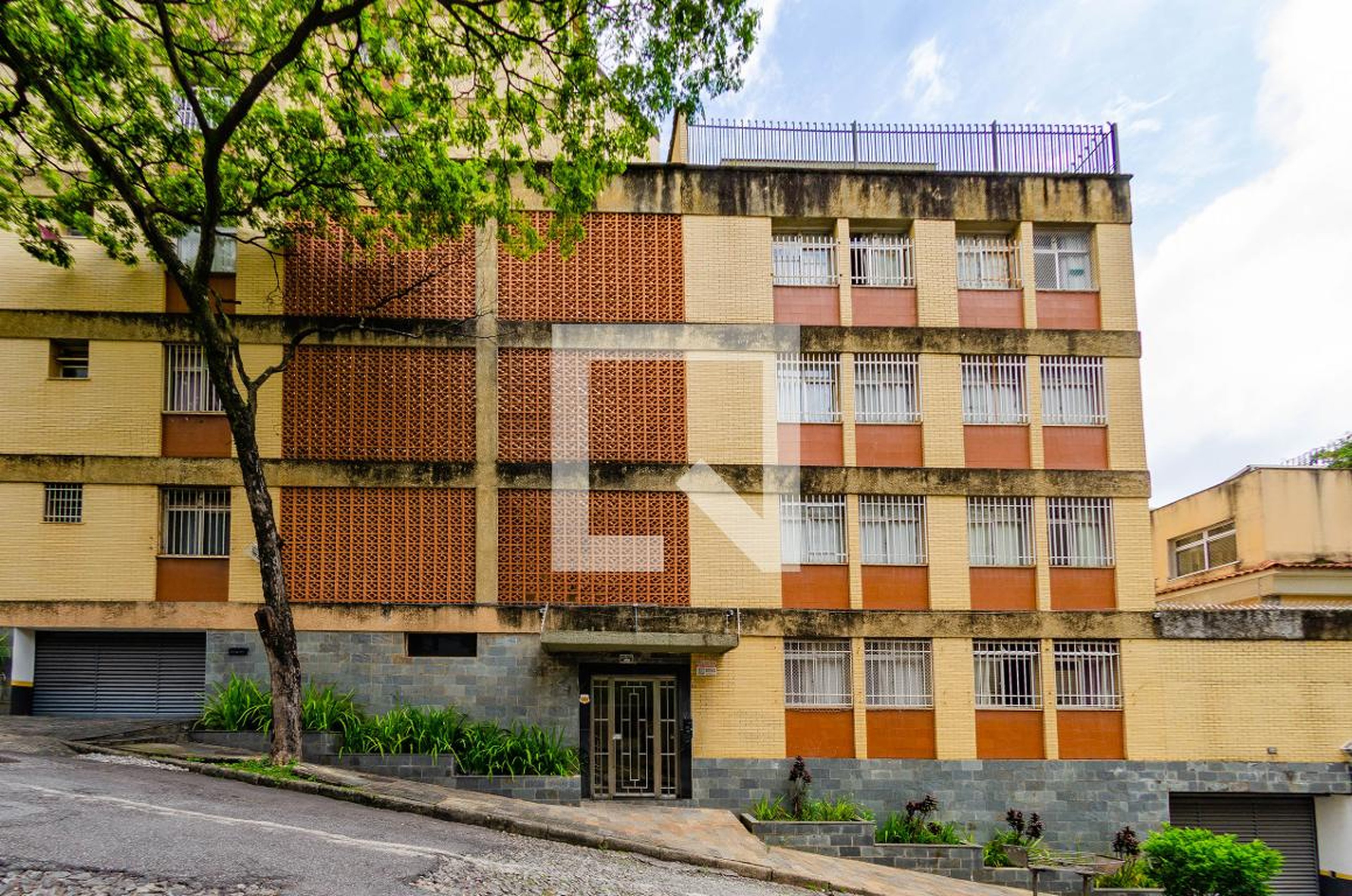 Fachada Edifício Serra Dourada