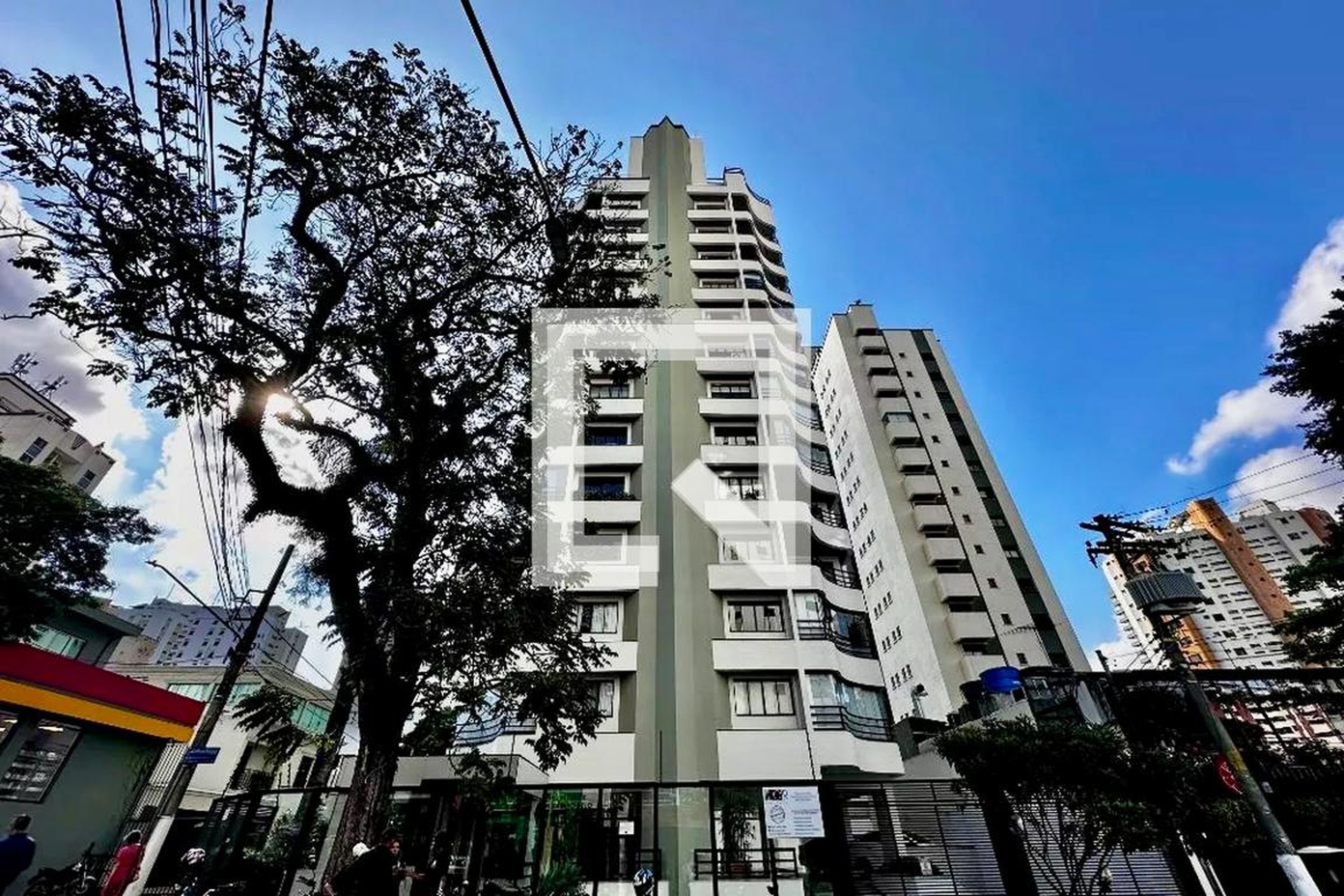 Fachada Edifício Village Campo Belo