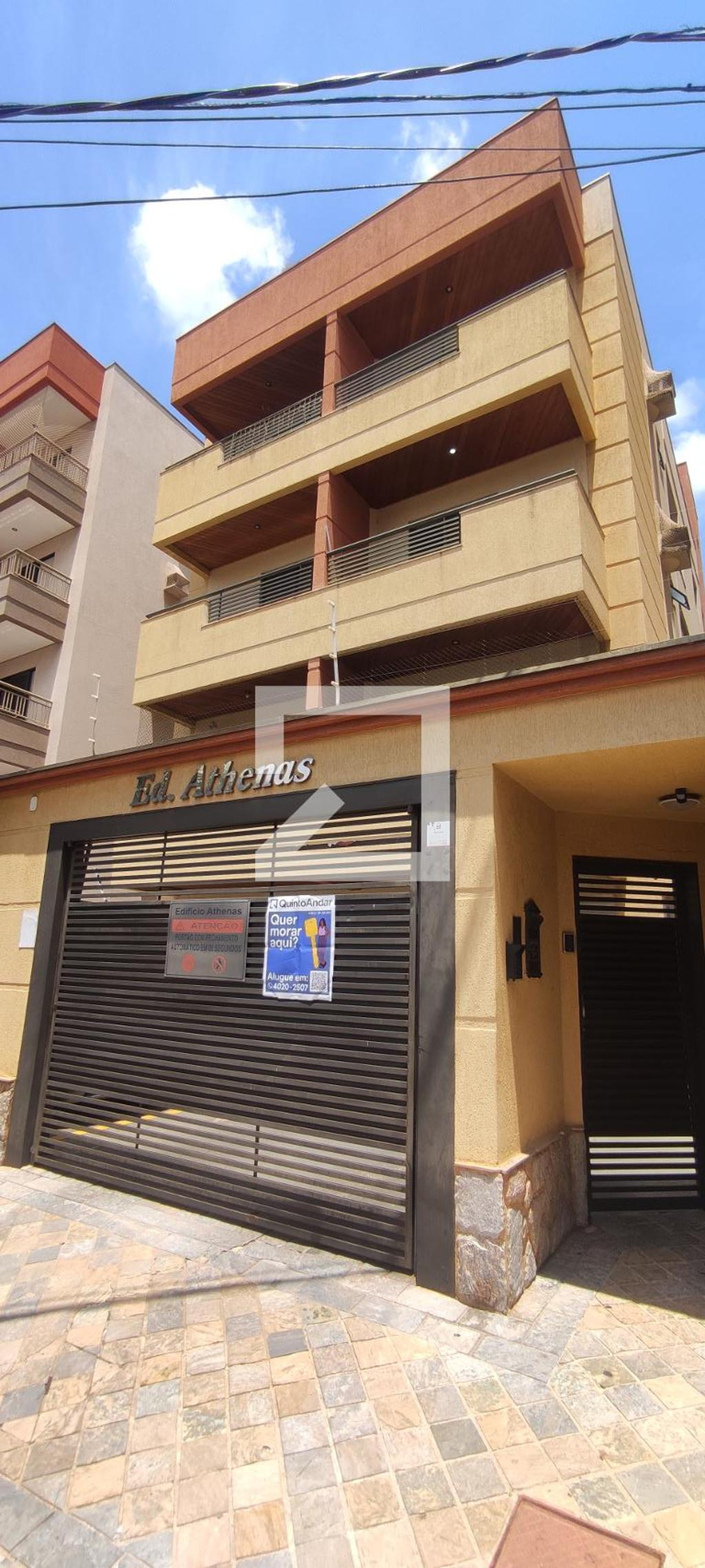 Fachada Condomínio em Rua Atibaia, 125