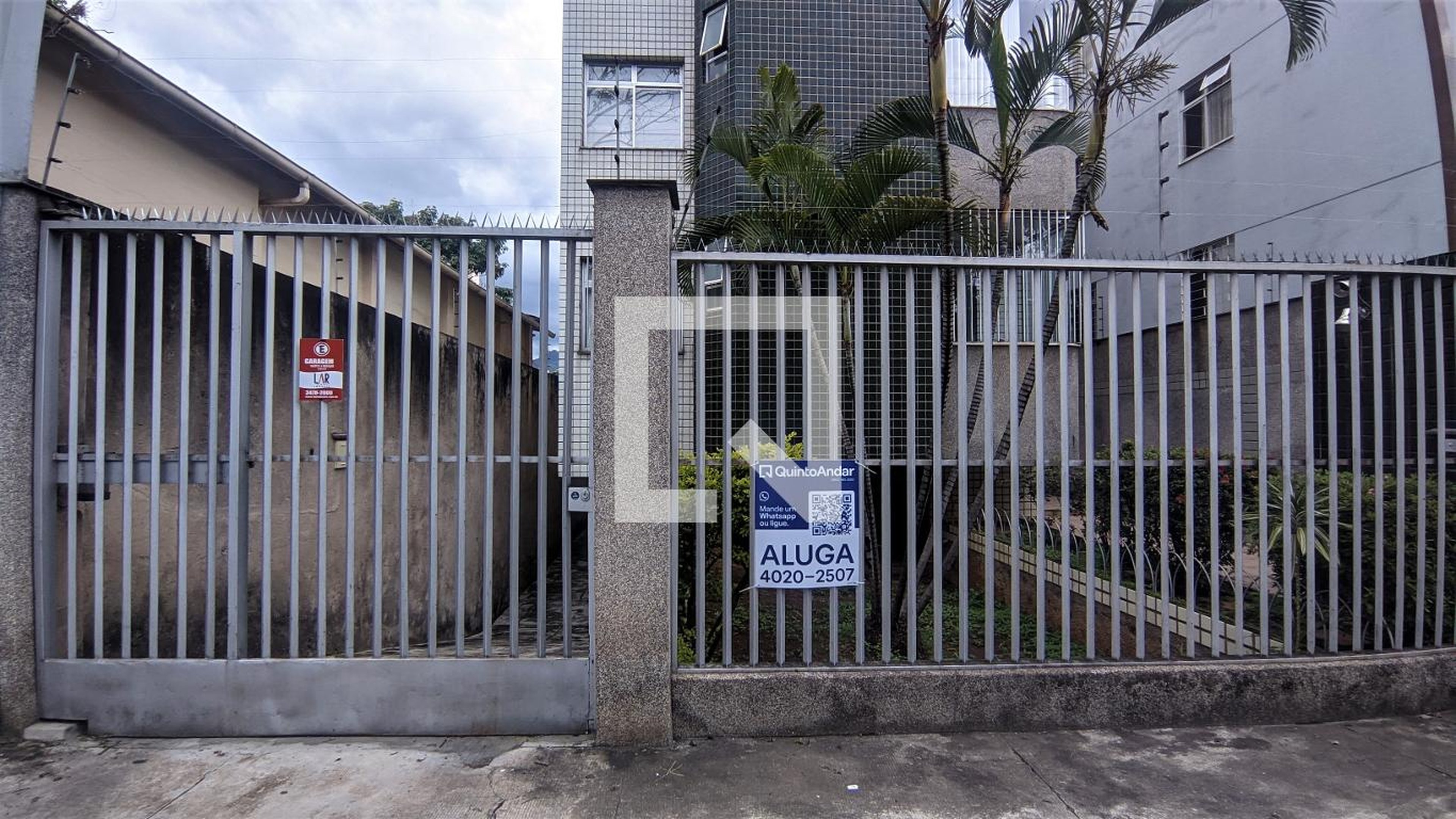 Fachada do Prédio Condomínio em Rua Mucuri, 117