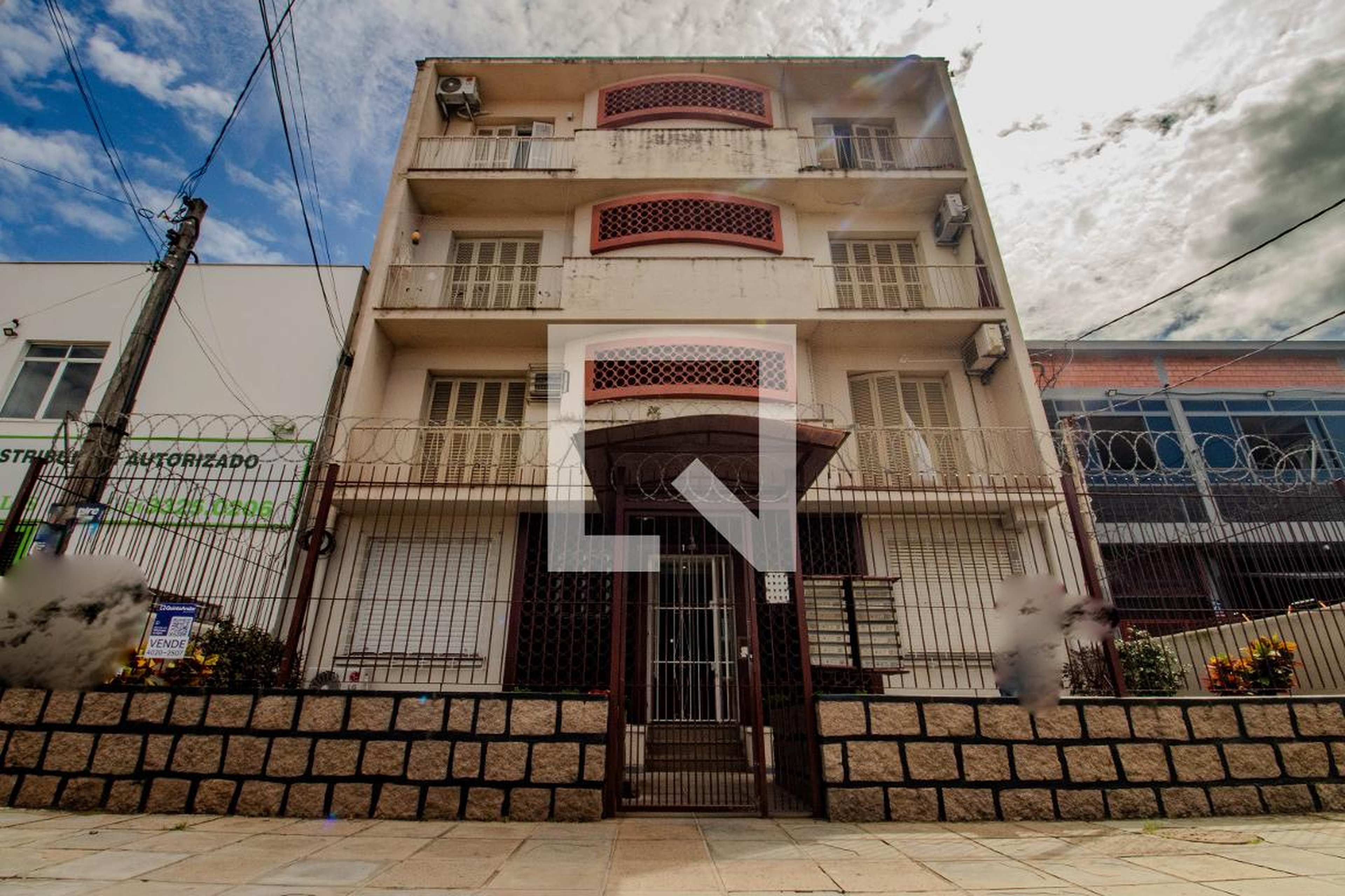 Fachada Condomínio Conjunto Residencial Themis
