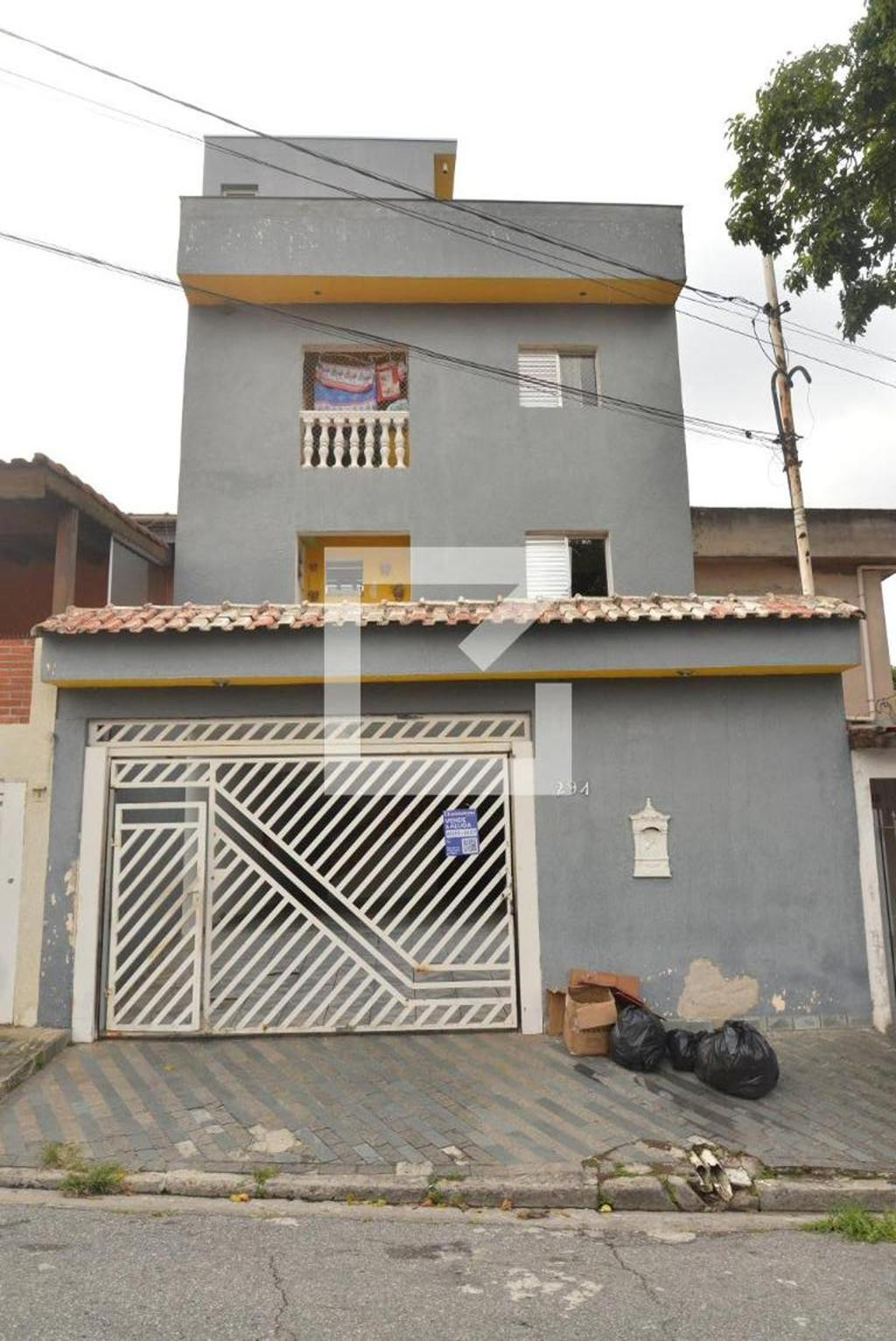 Fachada do Prédio Condomínio em Rua Santo Antônio, 294