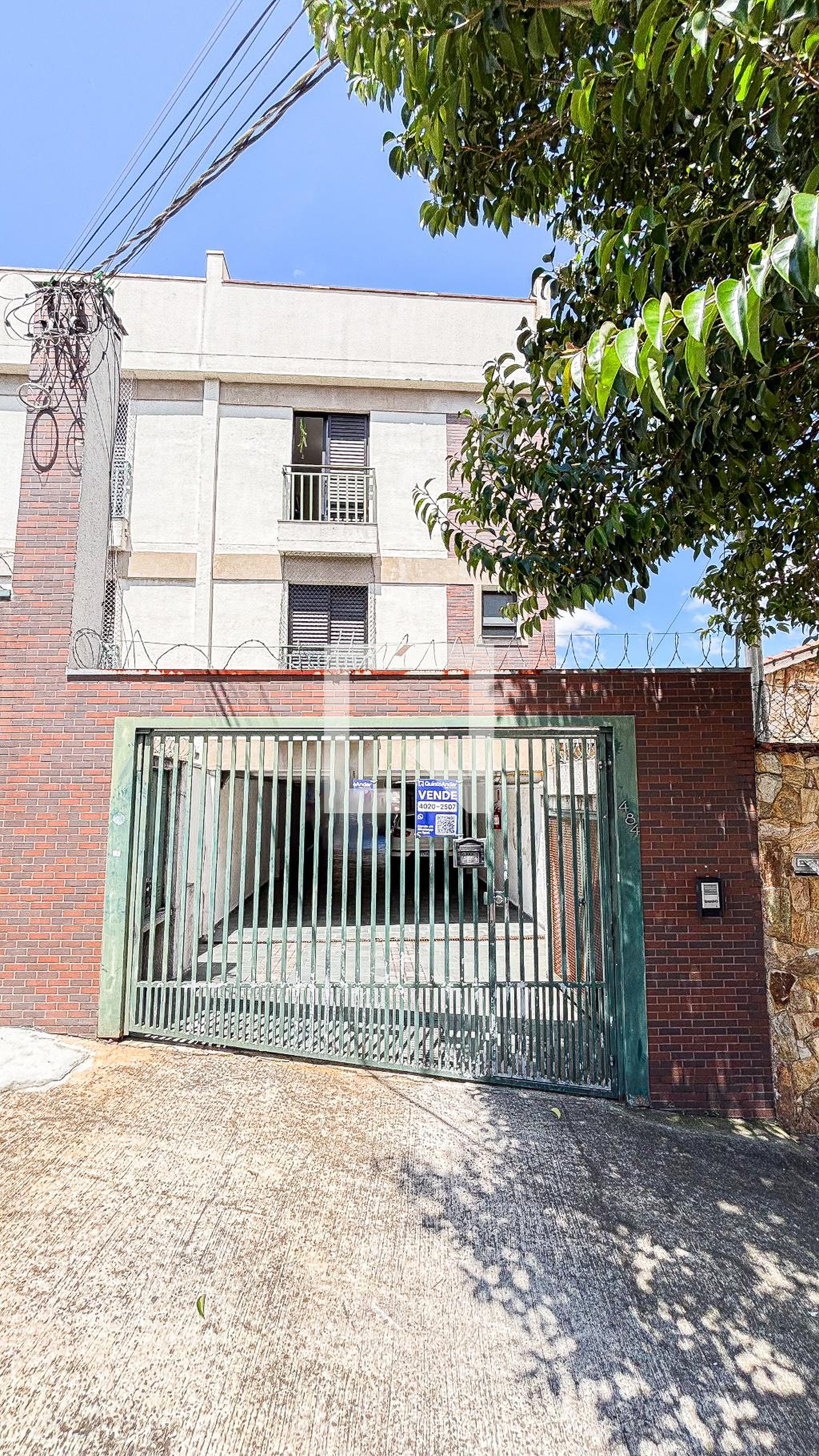 Fachada Condomínio em Rua Jurubatuba, 484