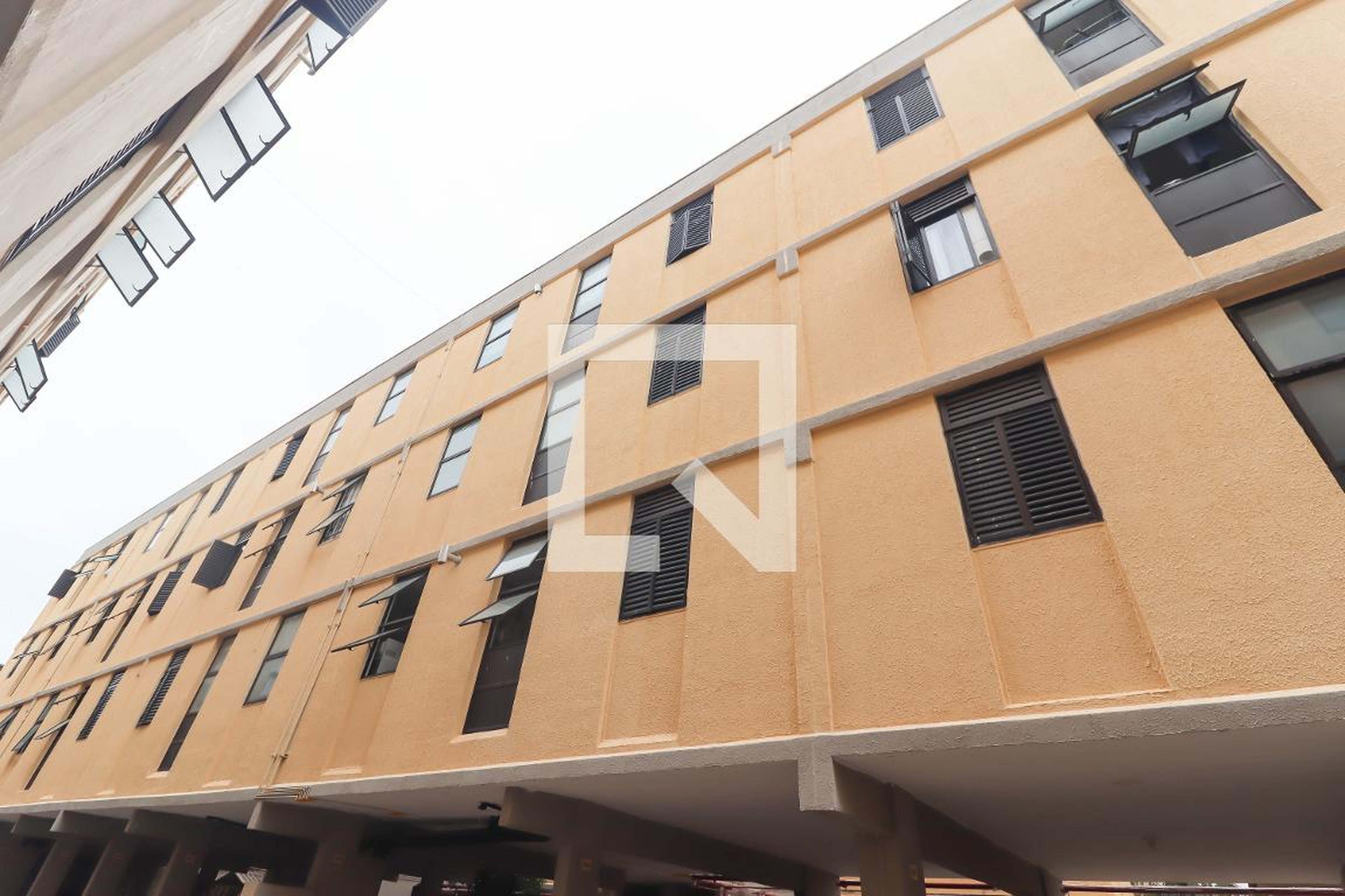 Fachada Residencial Bandeirantes