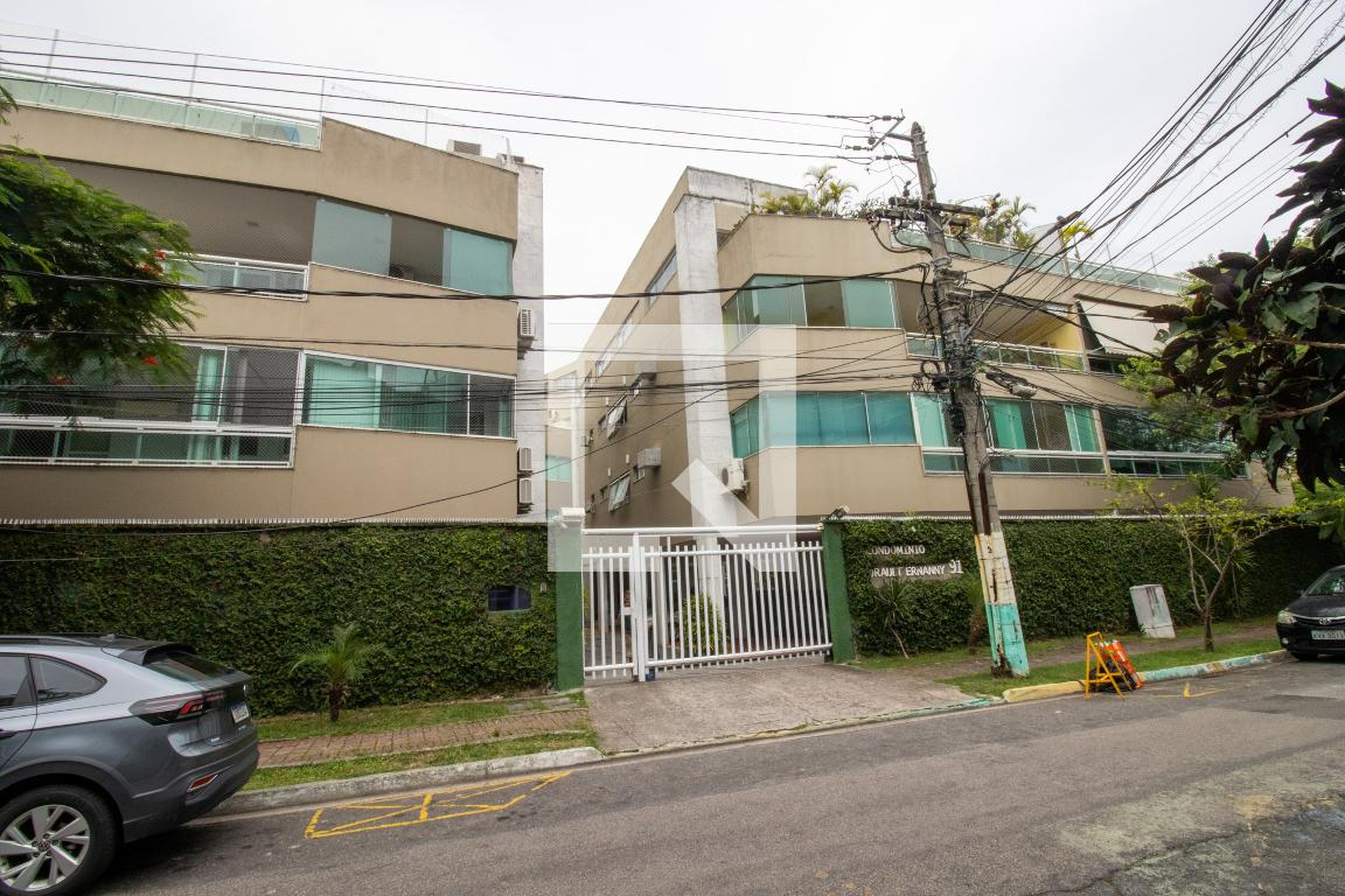 Fachada Condomínio Drault Ernnay