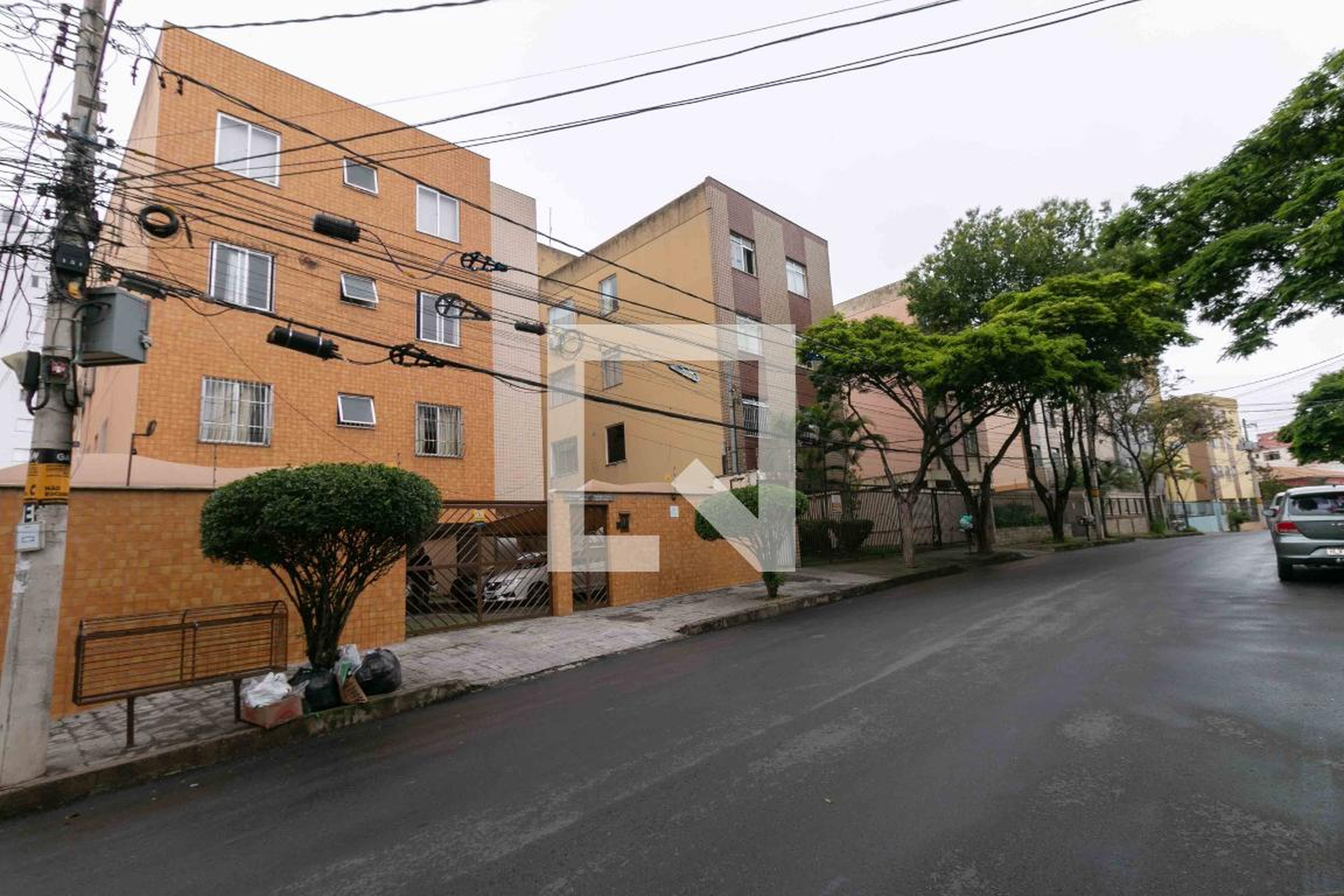 Fachada Condomínio em Rua Desembargador José Satyro, 531