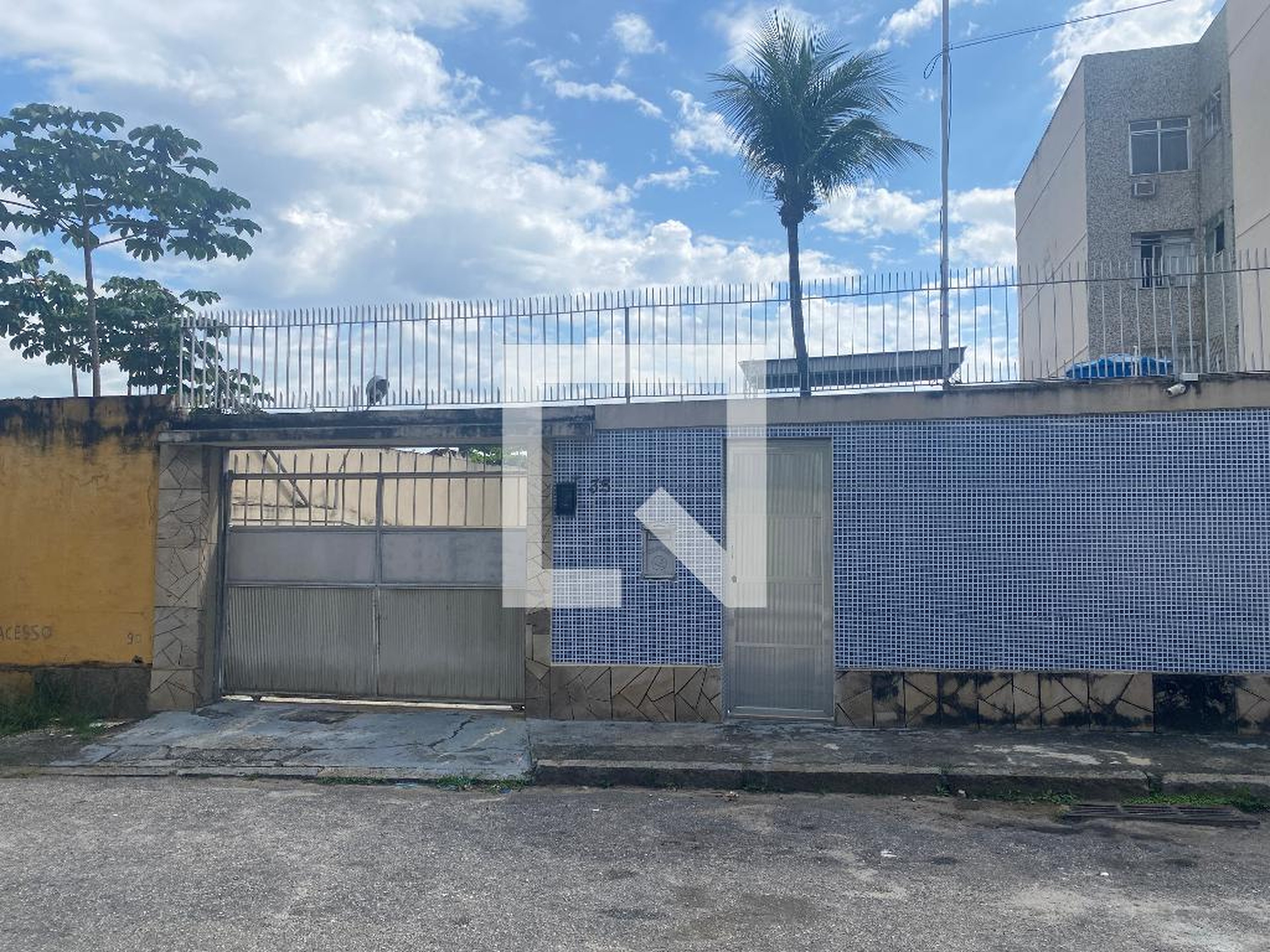 Fachada Condomínio em Rua Marapeta, 35