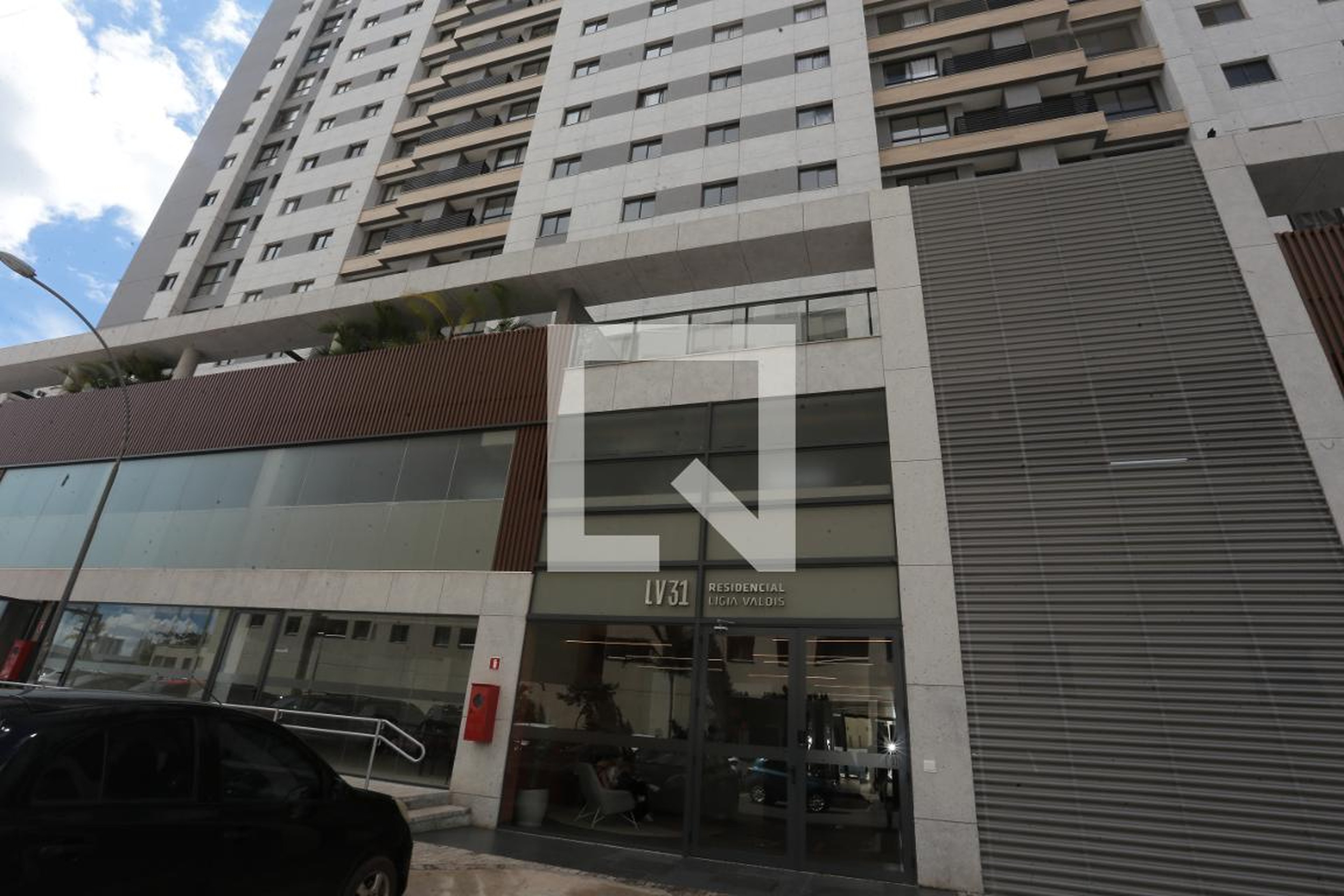 Fachada Condomínio em Rua 31 Sul, 11