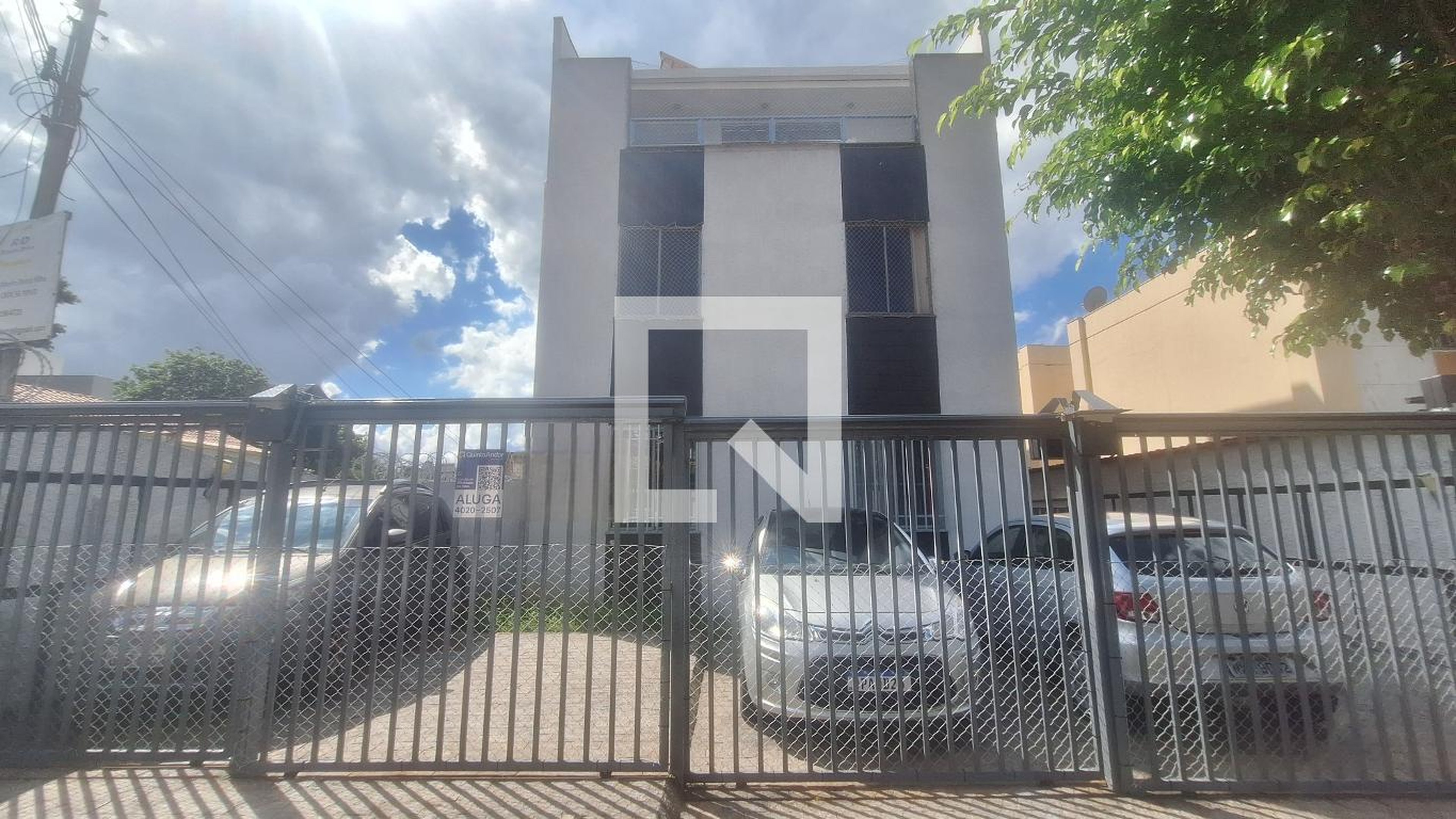 Fachada Condomínio em Rua Bento Nogueira, 183