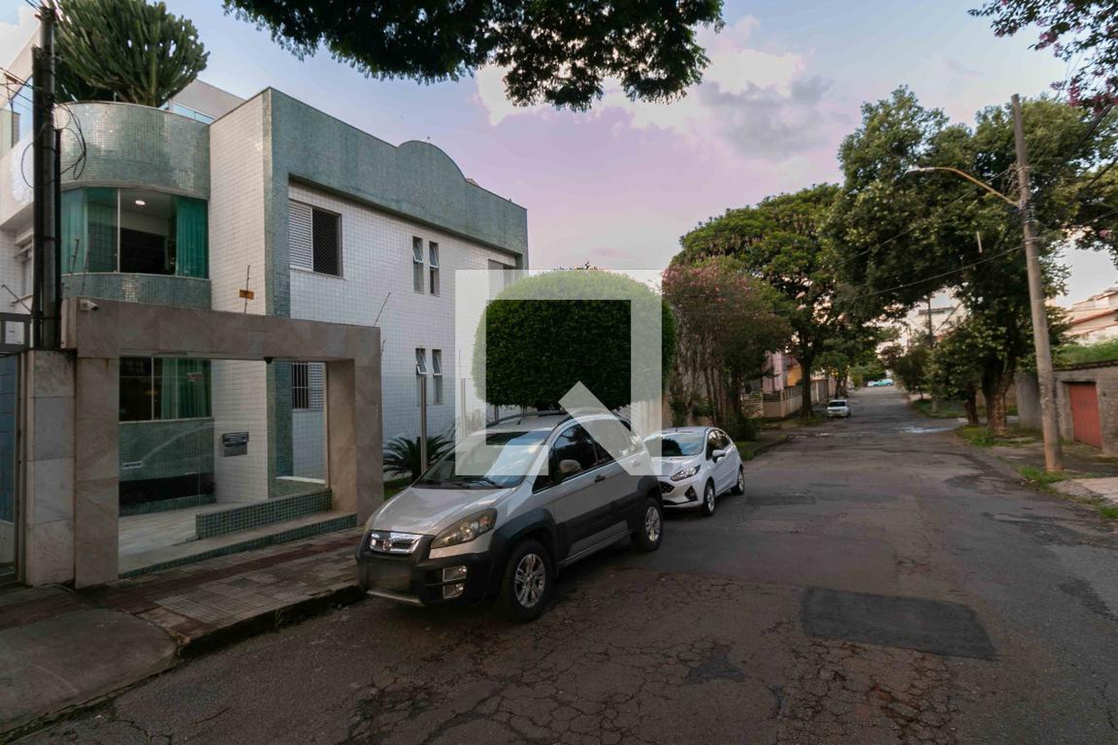 Fachada Condomínio em Rua Olga Dias de Castro, 111