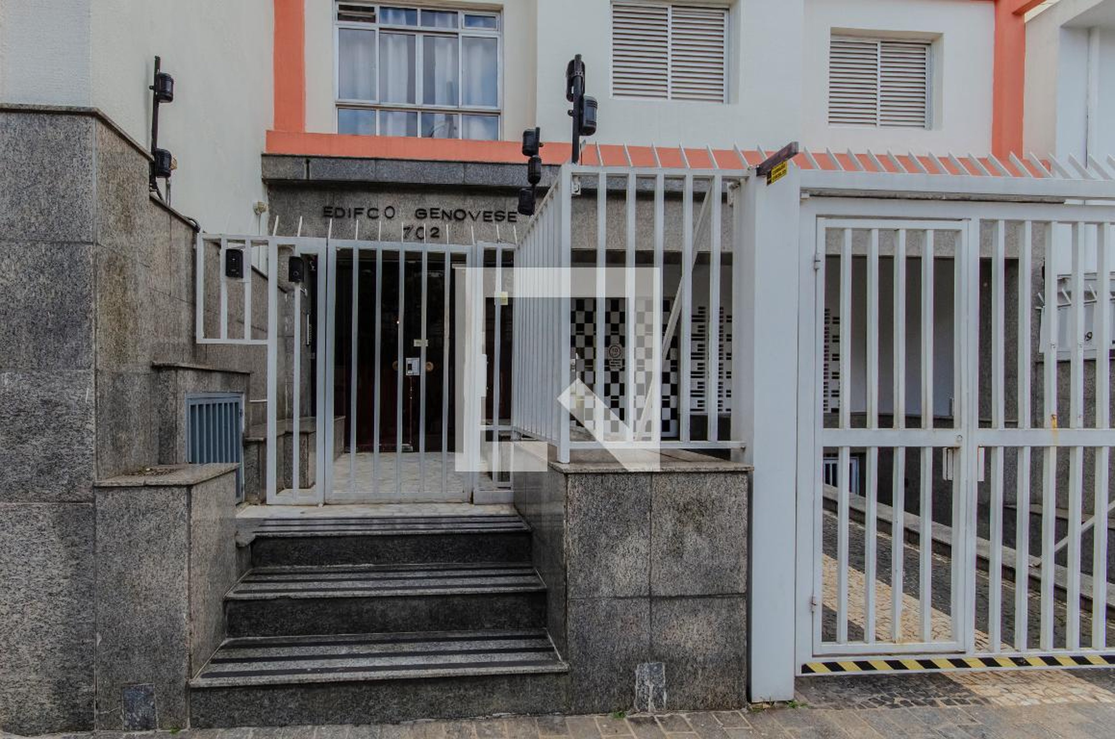 Fachada Condomínio Edifico Genovese