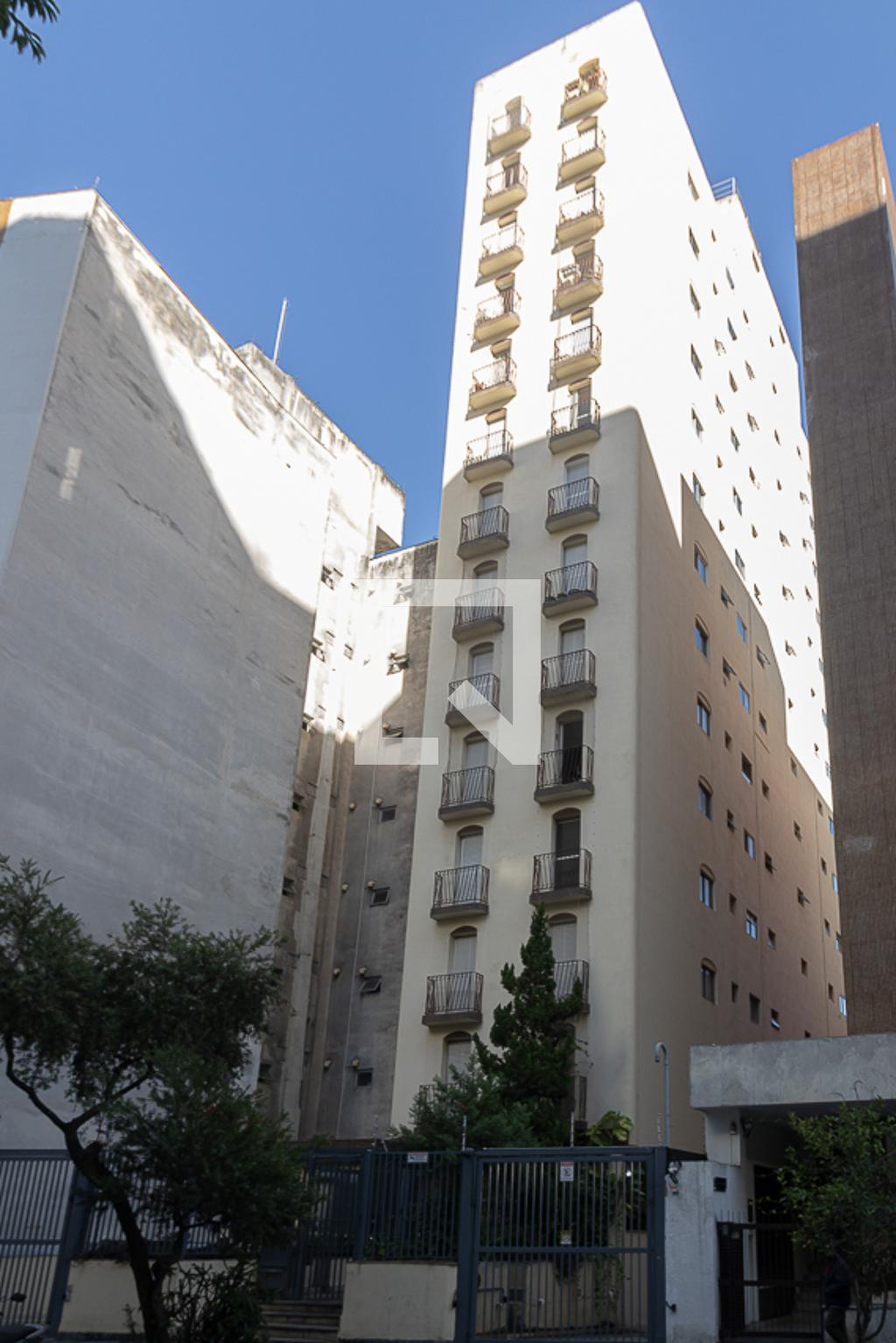 Fachada do Prédio Condomínio em Avenida Santo Amaro, 418
