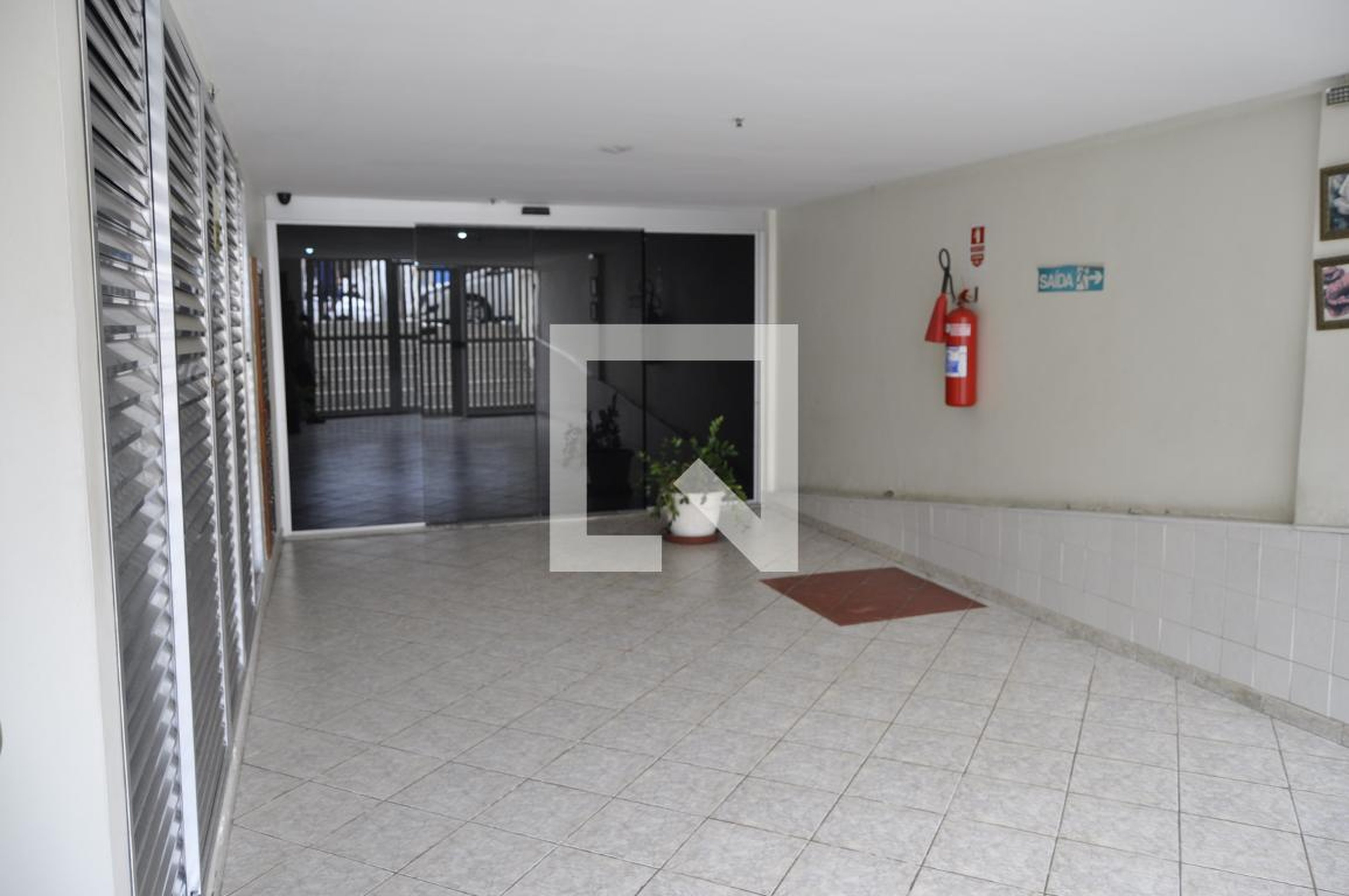 Área comum - Edifício Centro Comercial Vinte e Quatro de Maio